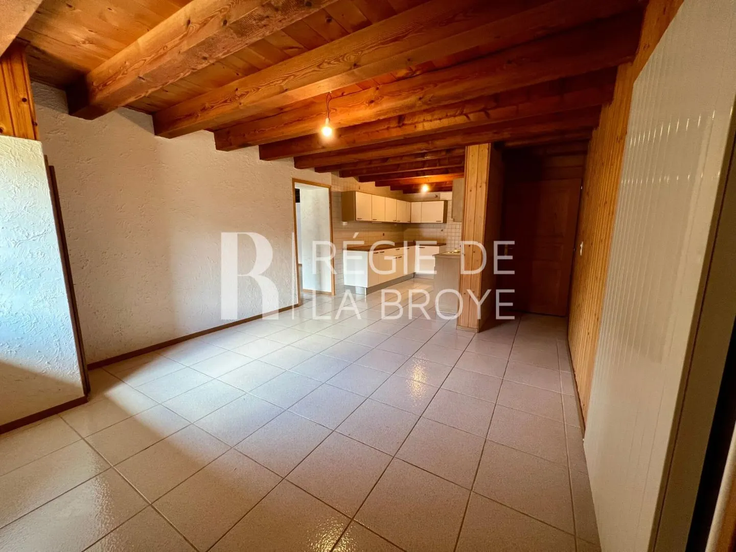 Two and a Half Room Apartment in Montet (Broye) - Photo 3 of 10