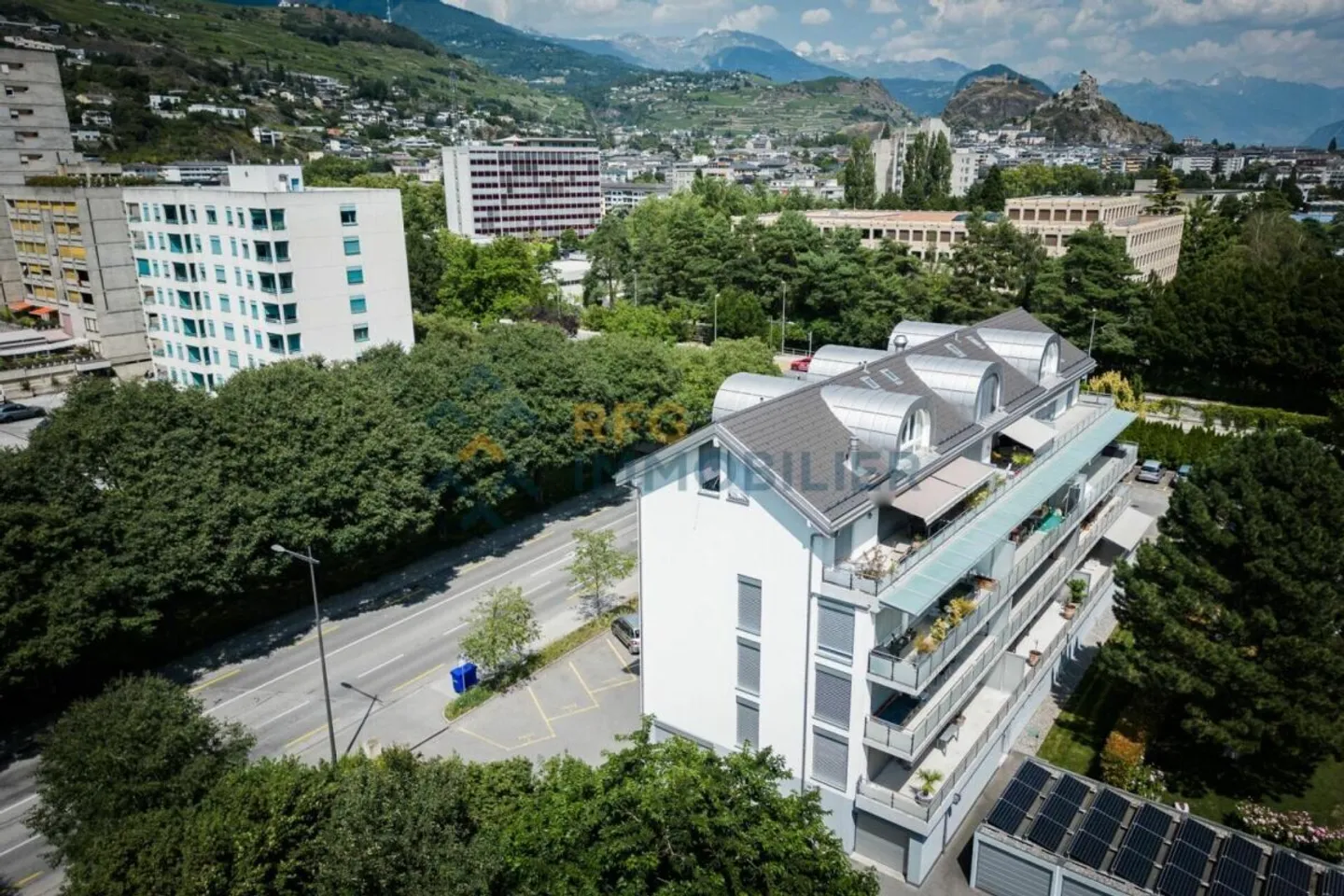 5.5 Room Apartment in Sion - Photo 5 of 31