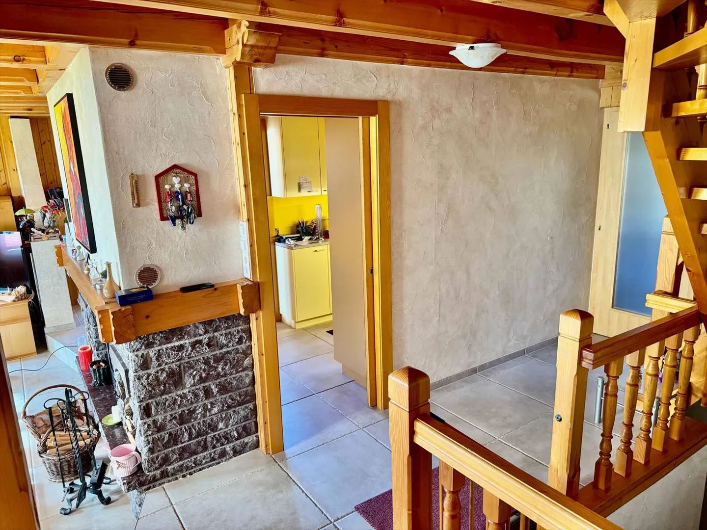 Stunning 6.5-room house - on the Coteau du Soleil - Photo 7 of 12