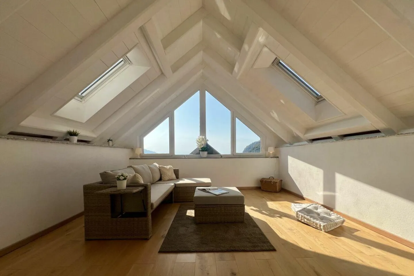 Casa in Pietra Ristrutturata con Grande Giardino e Terreno Edificabile Separato - Foto 21 di 30