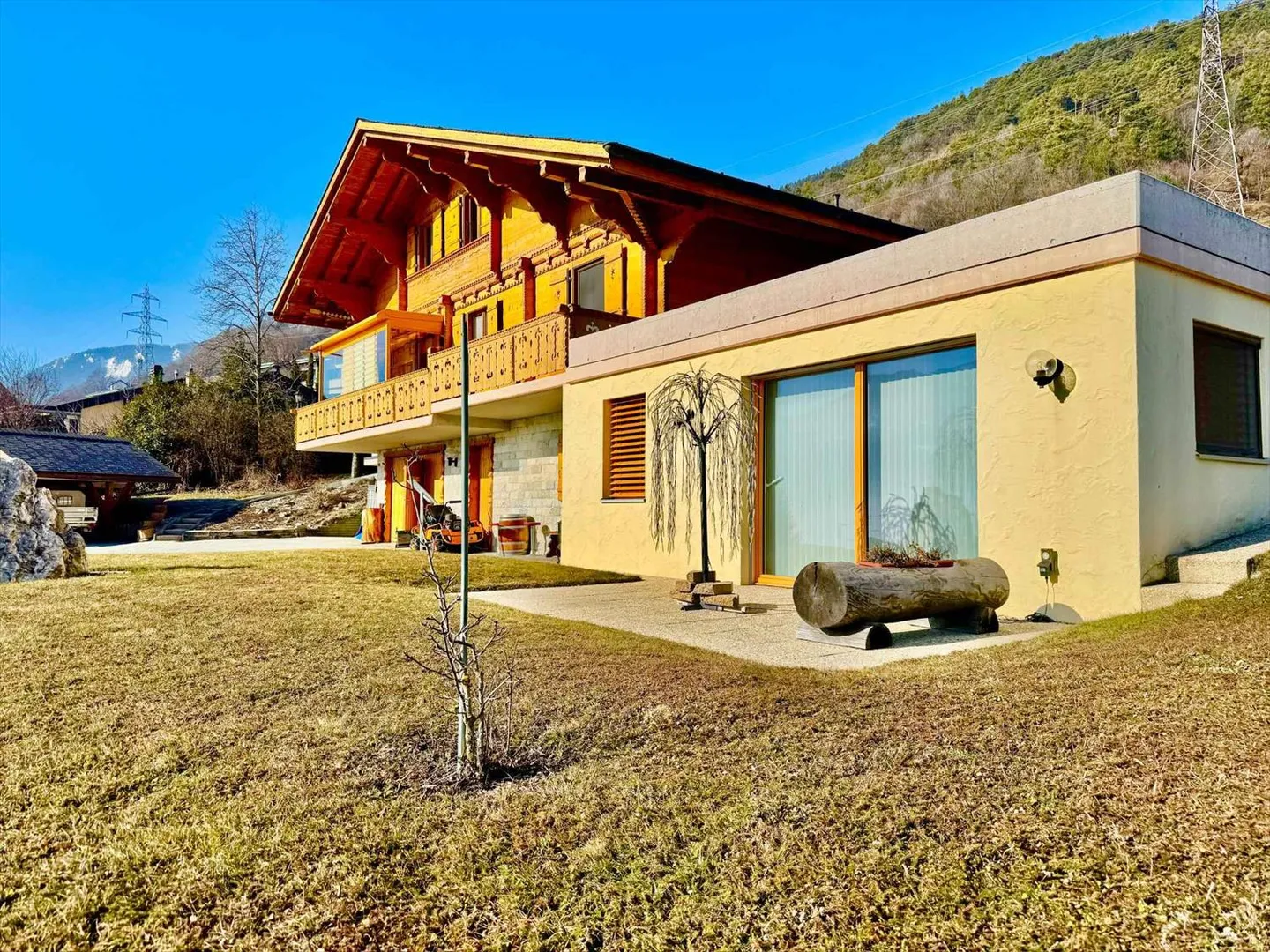 Stunning 6.5-room house - on the Coteau du Soleil - Photo 5 of 12