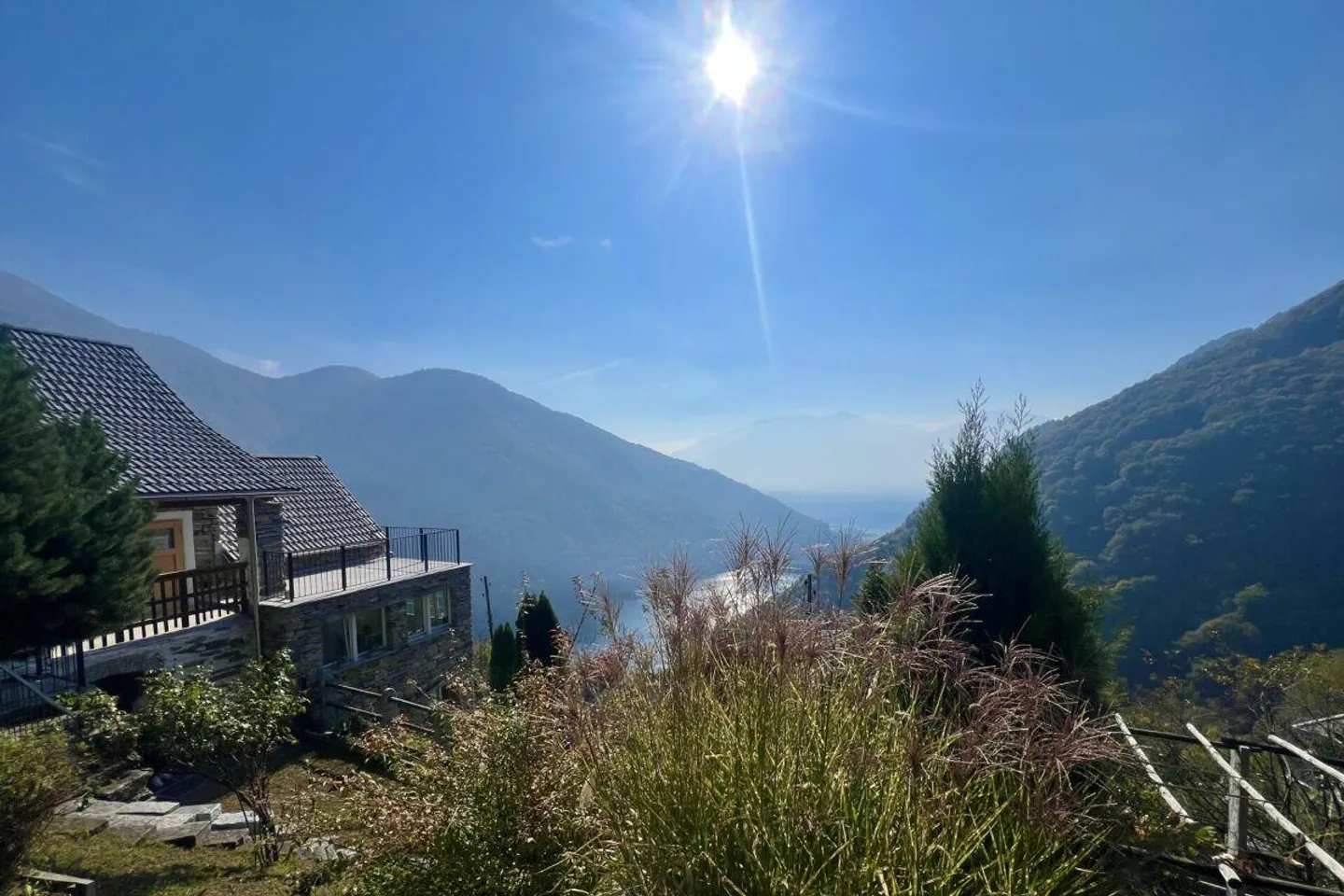 Casa in Pietra Ristrutturata con Grande Giardino e Terreno Edificabile Separato - Foto 24 di 30