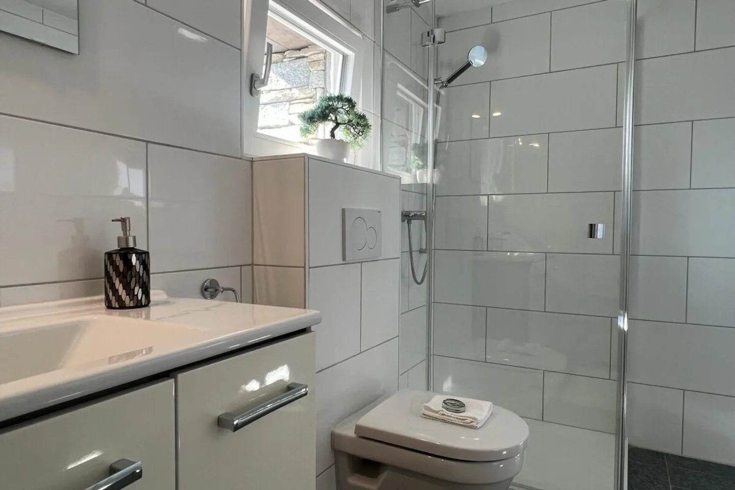 Casa in Pietra Ristrutturata con Grande Giardino e Terreno Edificabile Separato - Foto 29 di 30