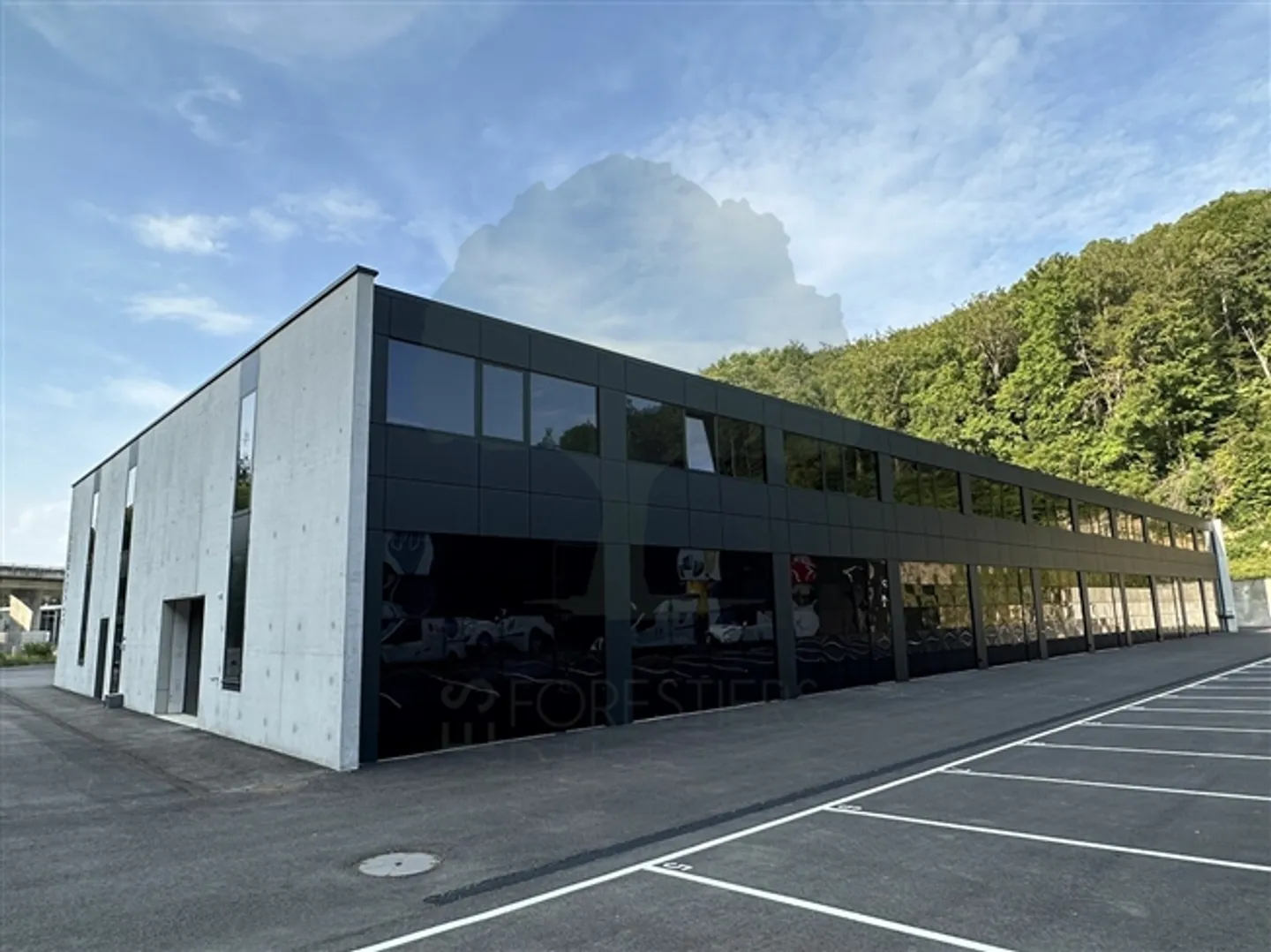 Espaces de travail modulaires à Porrentruy - De 22m² à 527m² au sol - Photo 1 sur 8