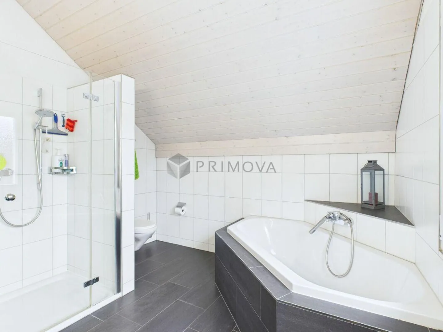 Familientraum mit Garten, Terrasse und modernem Wohnkomfort - Foto 10 von 14