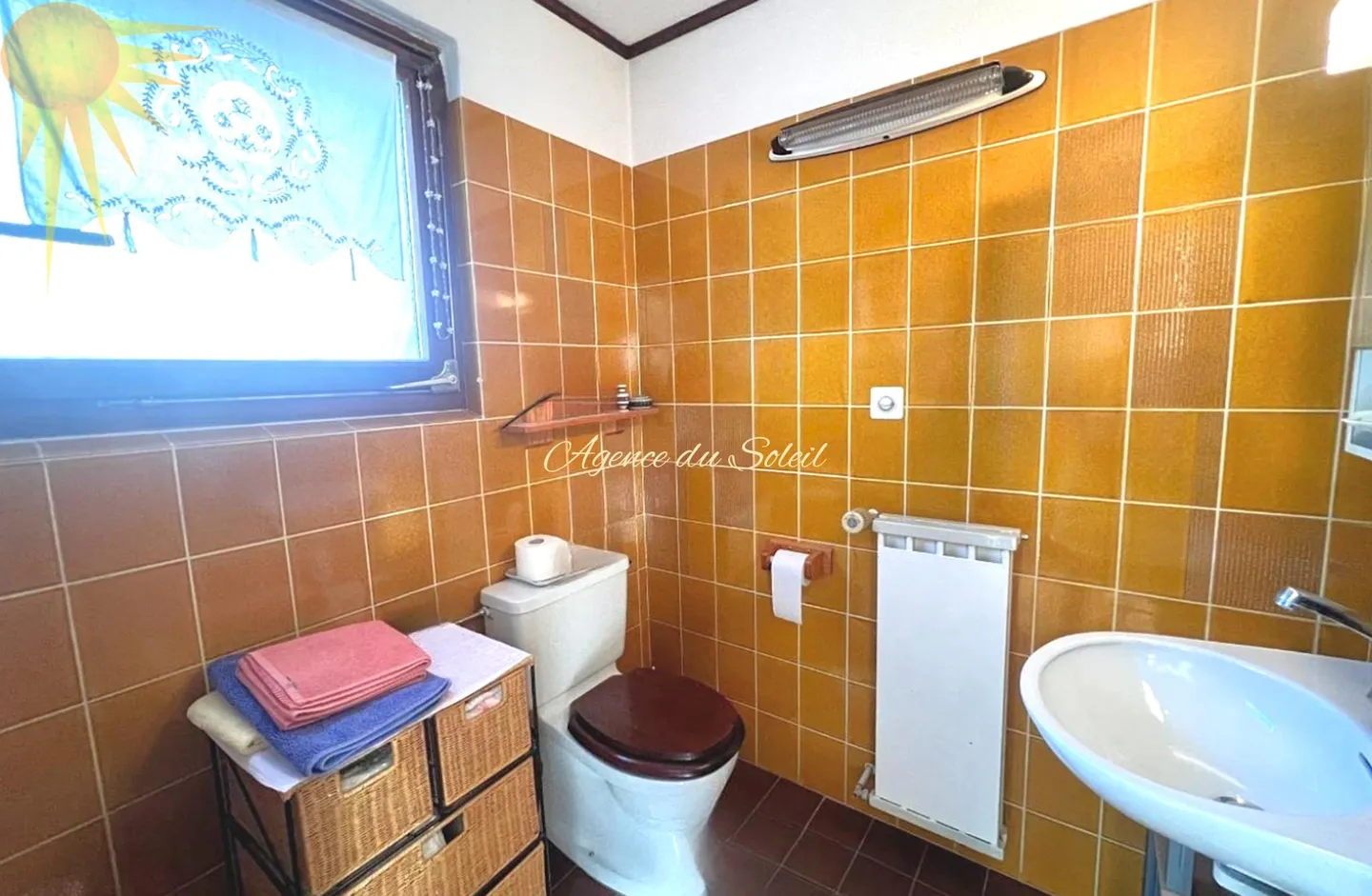 Charming and spacious house with 2 apartments (4.5 + 2.5 rooms) in the village of Molle - Photo 37 of 42