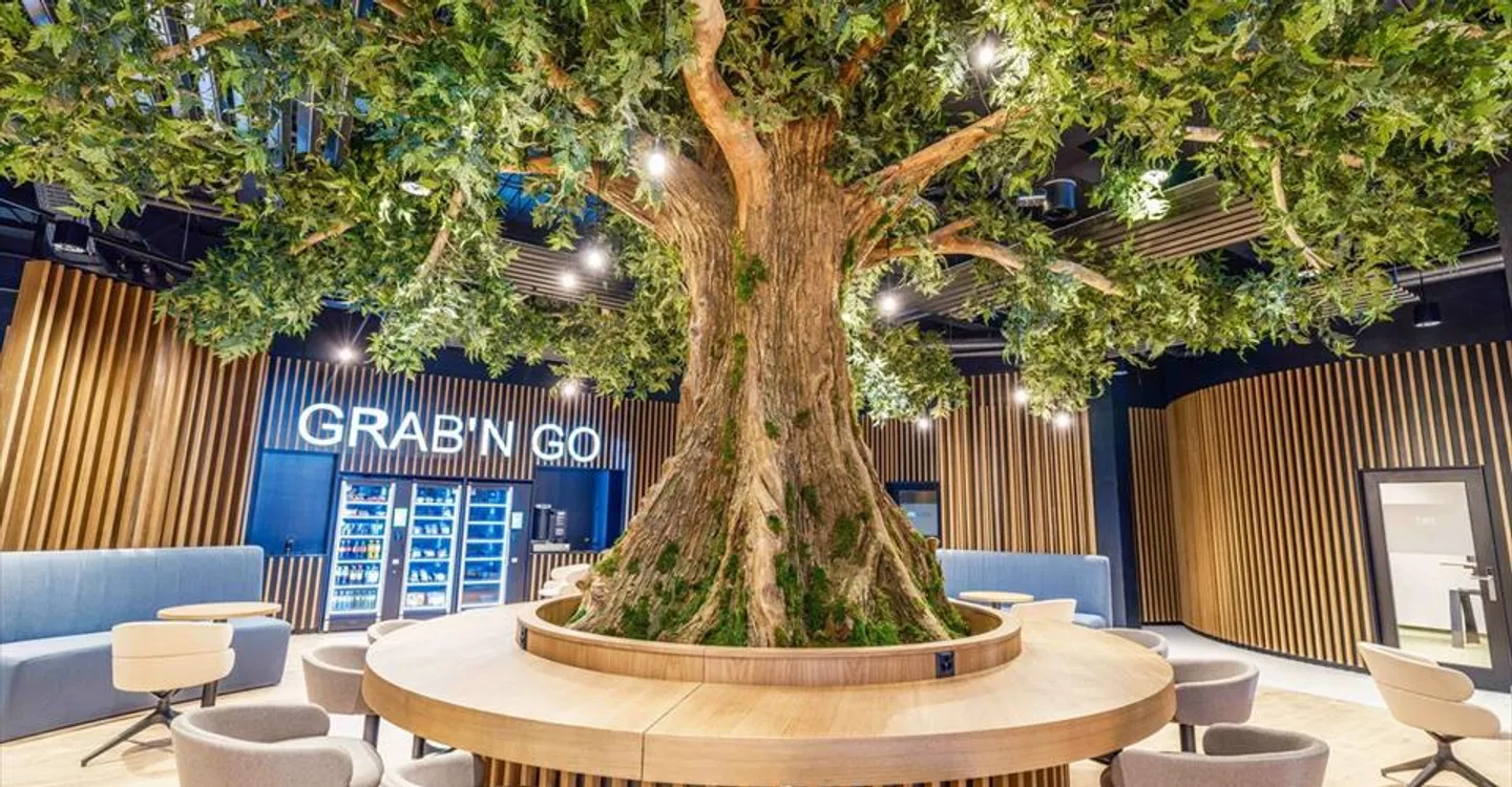 Mixed surfaces for rent between Geneva and Lausanne in Tolochenaz - Photo 2 of 13