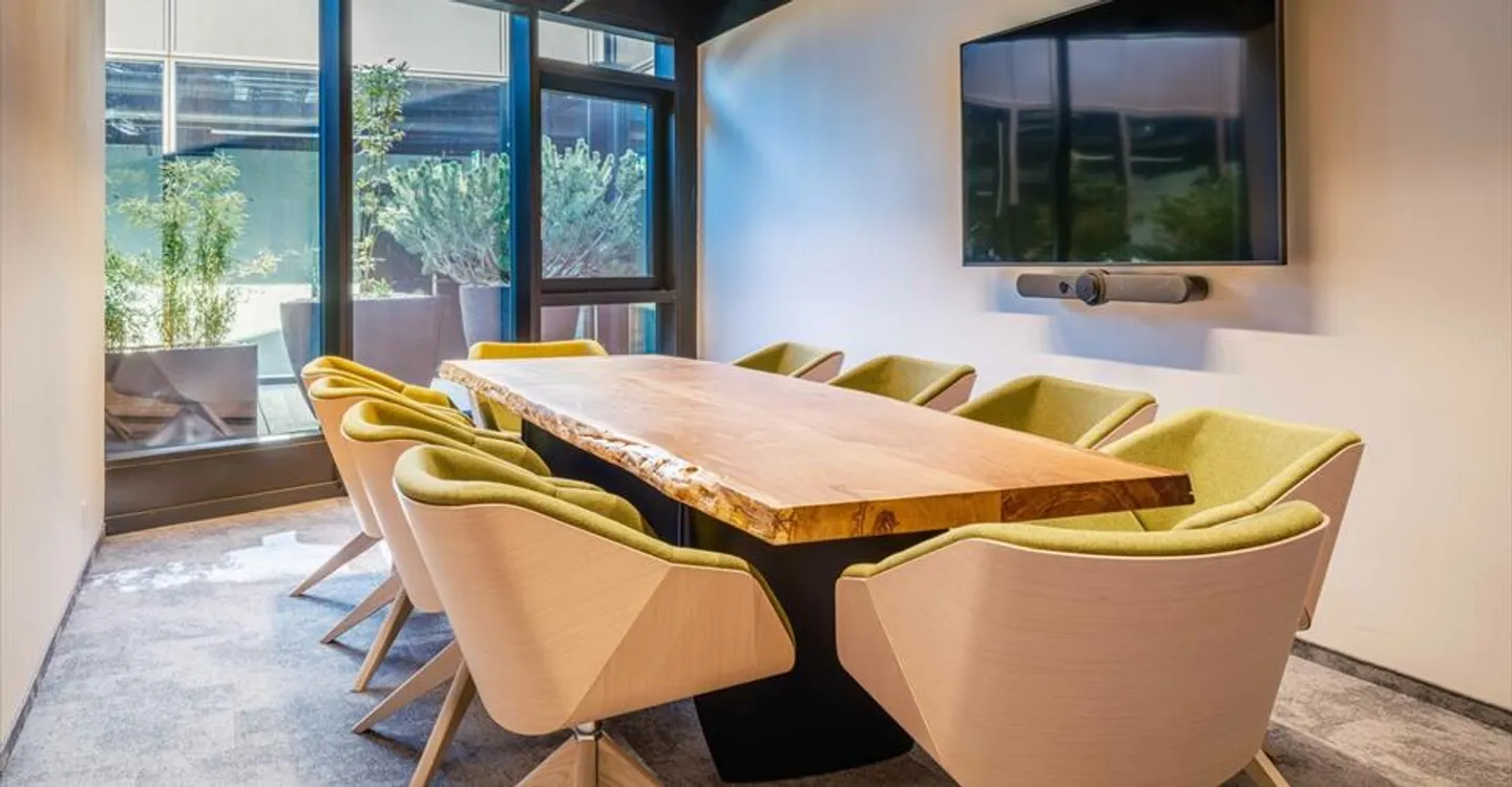 Mixed surfaces for rent between Geneva and Lausanne in Tolochenaz - Photo 5 of 13