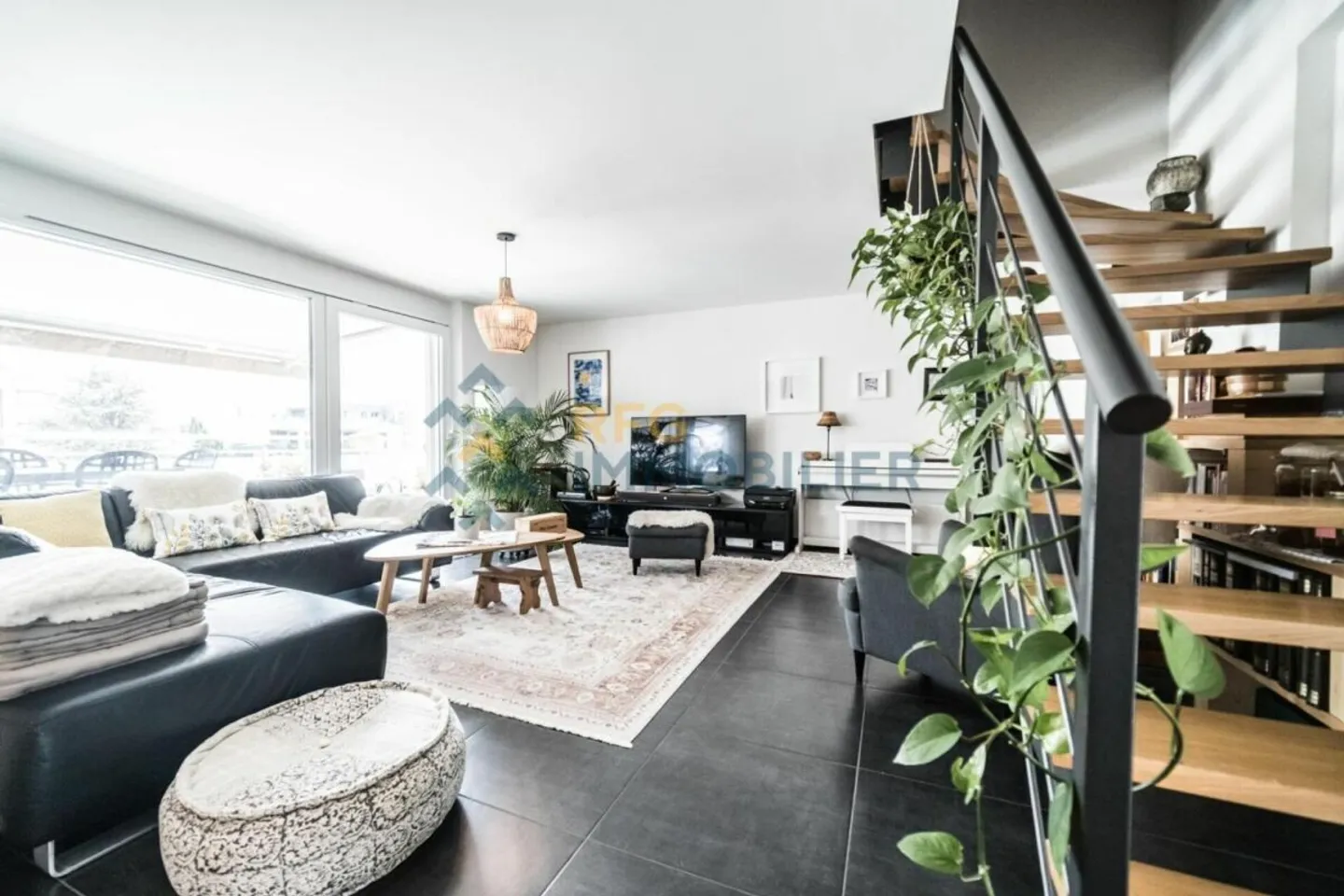 5.5 Room Apartment in Sion - Photo 2 of 31