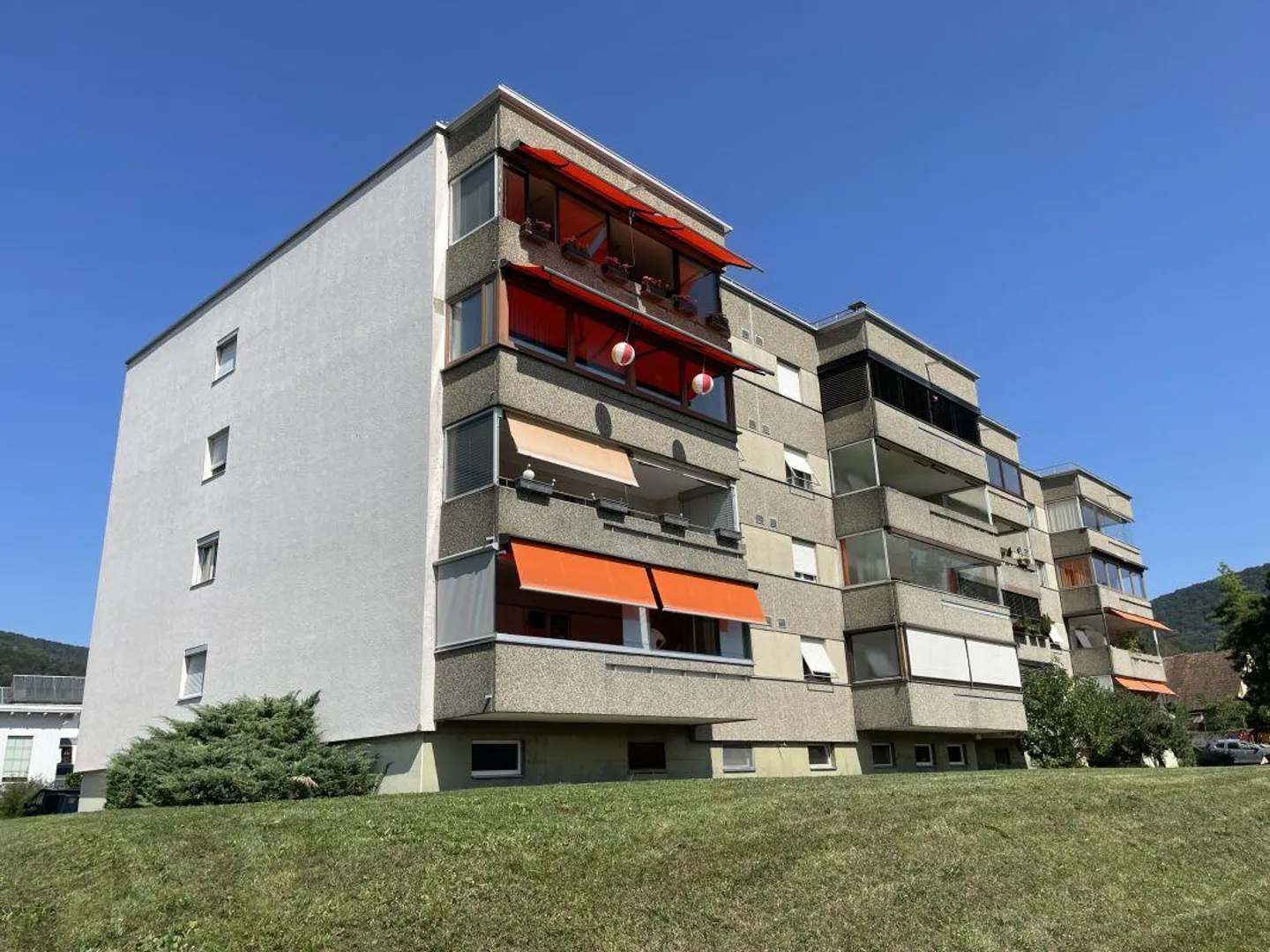 Bright apartment with a breathtaking view of Chläggi - Photo 1 of 8