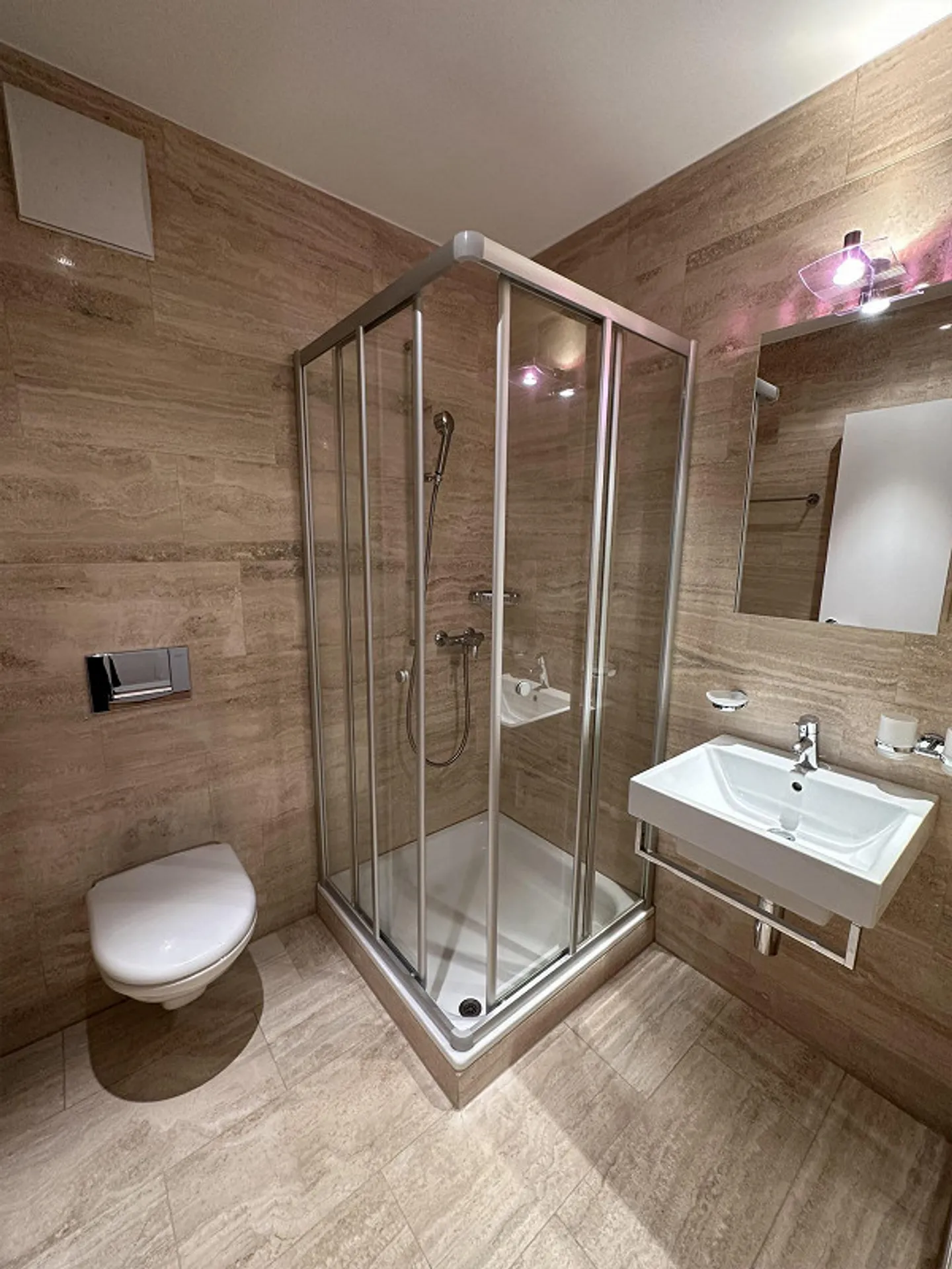 Moderne 3 1/2-Zimmerwohnung an attraktiver Lage zu vermieten - Foto 7 von 10