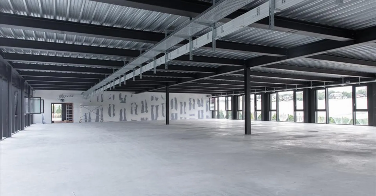 Mixed surfaces for rent between Geneva and Lausanne in Tolochenaz - Photo 12 of 13