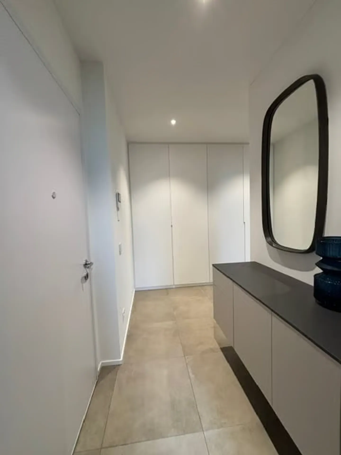 Furnished 2.5-room apartment in new construction in Bellinzona - Photo 7 of 12