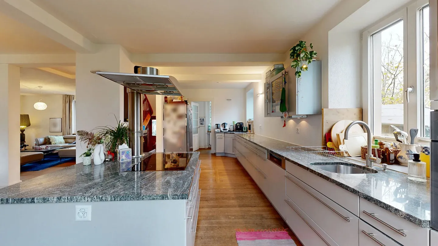 «Freistehendes 6.5-Zimmer-Einfamilienhaus mit Carport und Schwedenofen» - Foto 9 von 27