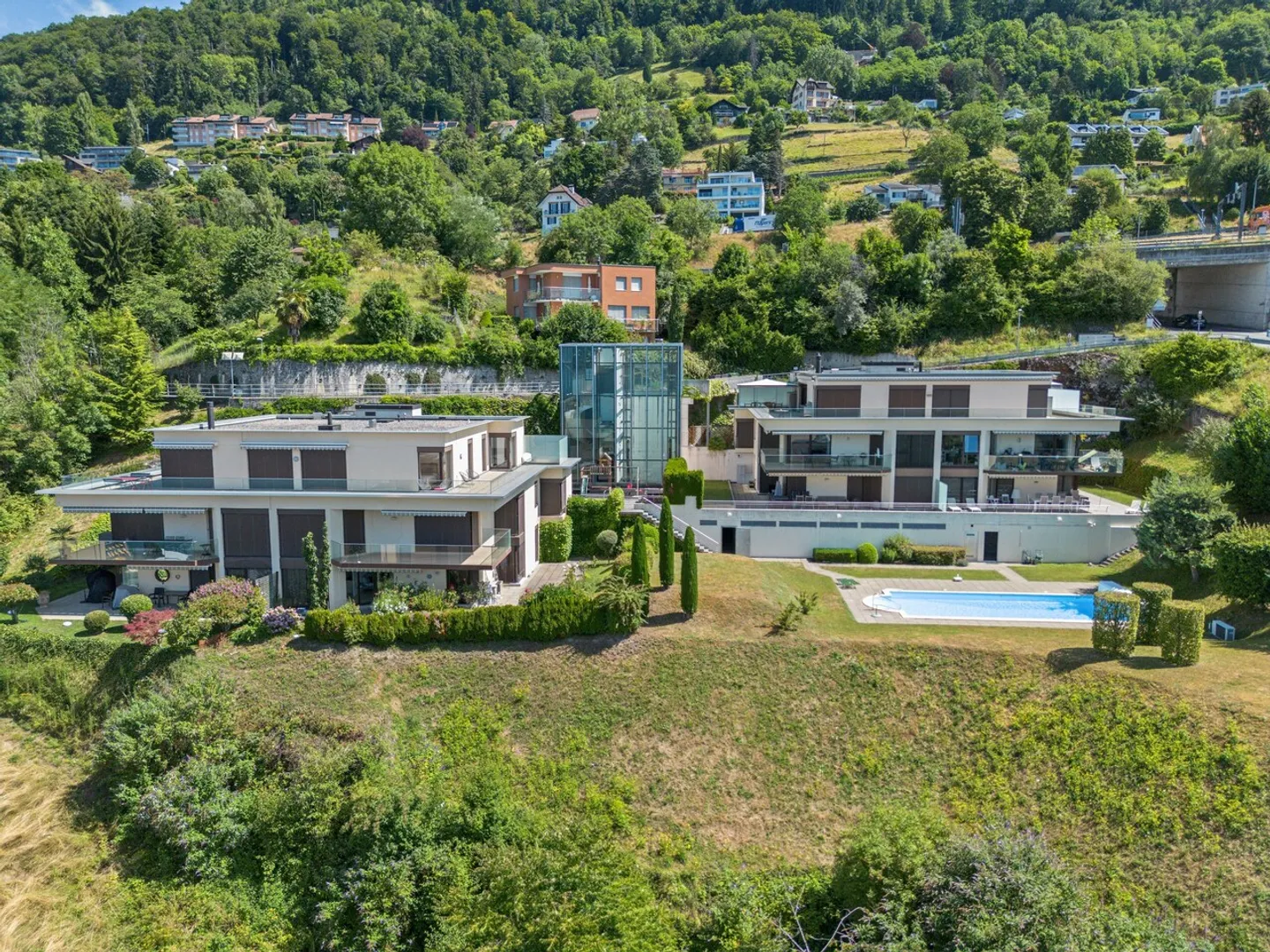 Appartamento con piscina, vista sulle montagne e sul lago a Montreux - Foto 13 di 16