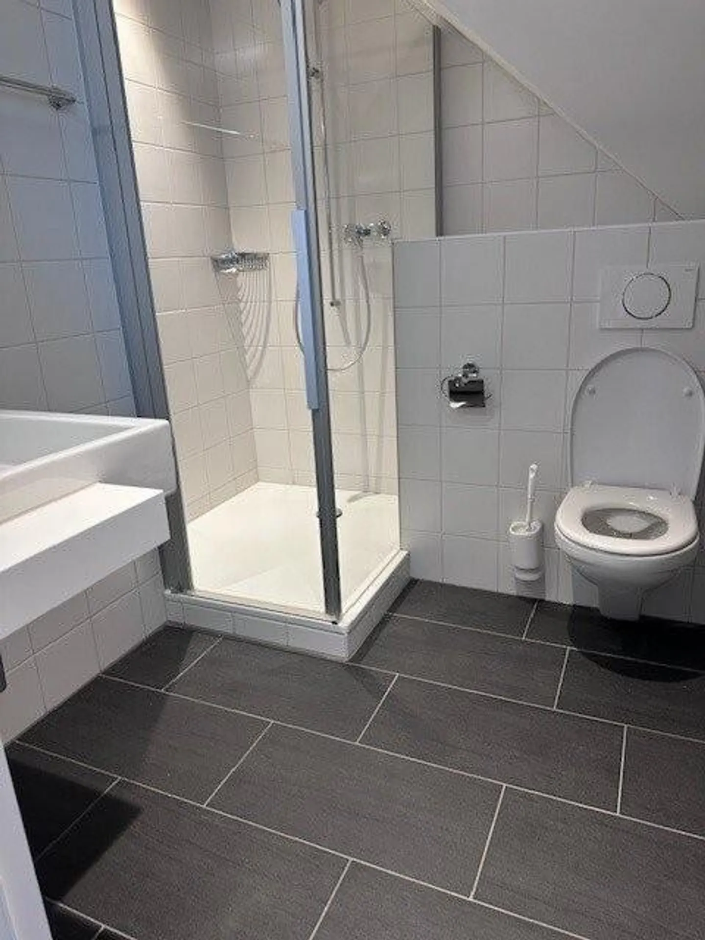Attraktives Büro/Atelier im Dachgeschoss - Foto 6 von 7