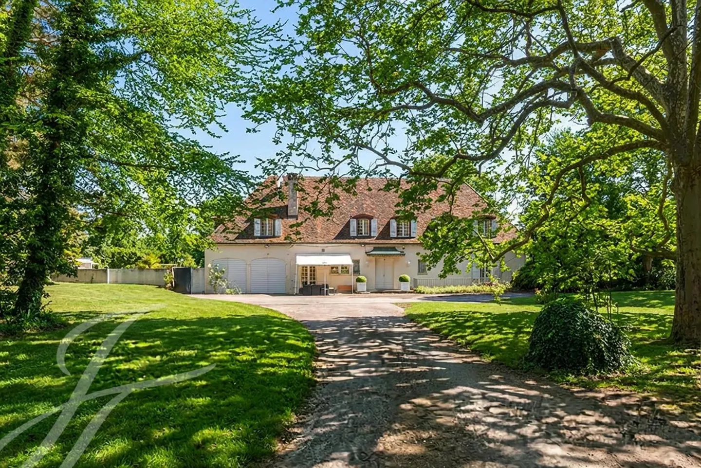 Charmant Projet de Rénovation - Photo 1 sur 13