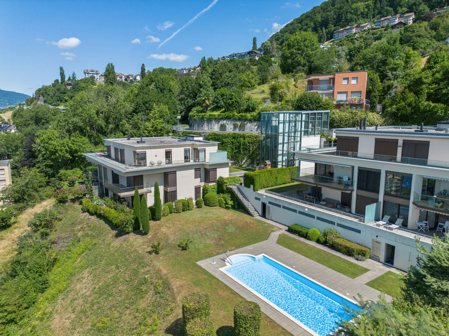 Appartamento con piscina, vista sulle montagne e sul lago a Montreux - Foto 15 di 16