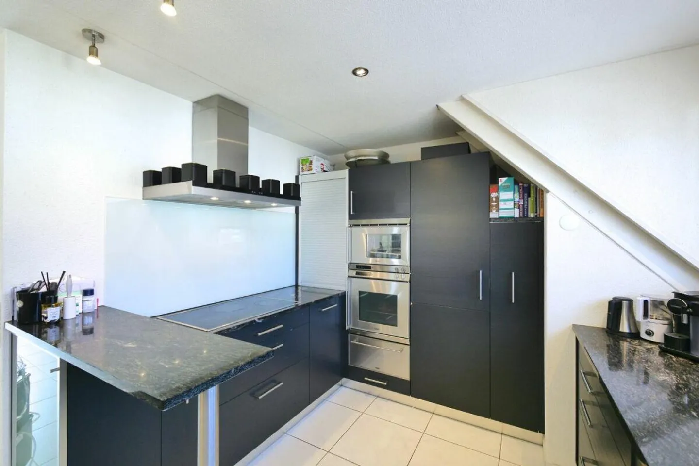 Appartement en duplex 4½ pièces avec vue dégagée - Photo 3 sur 9