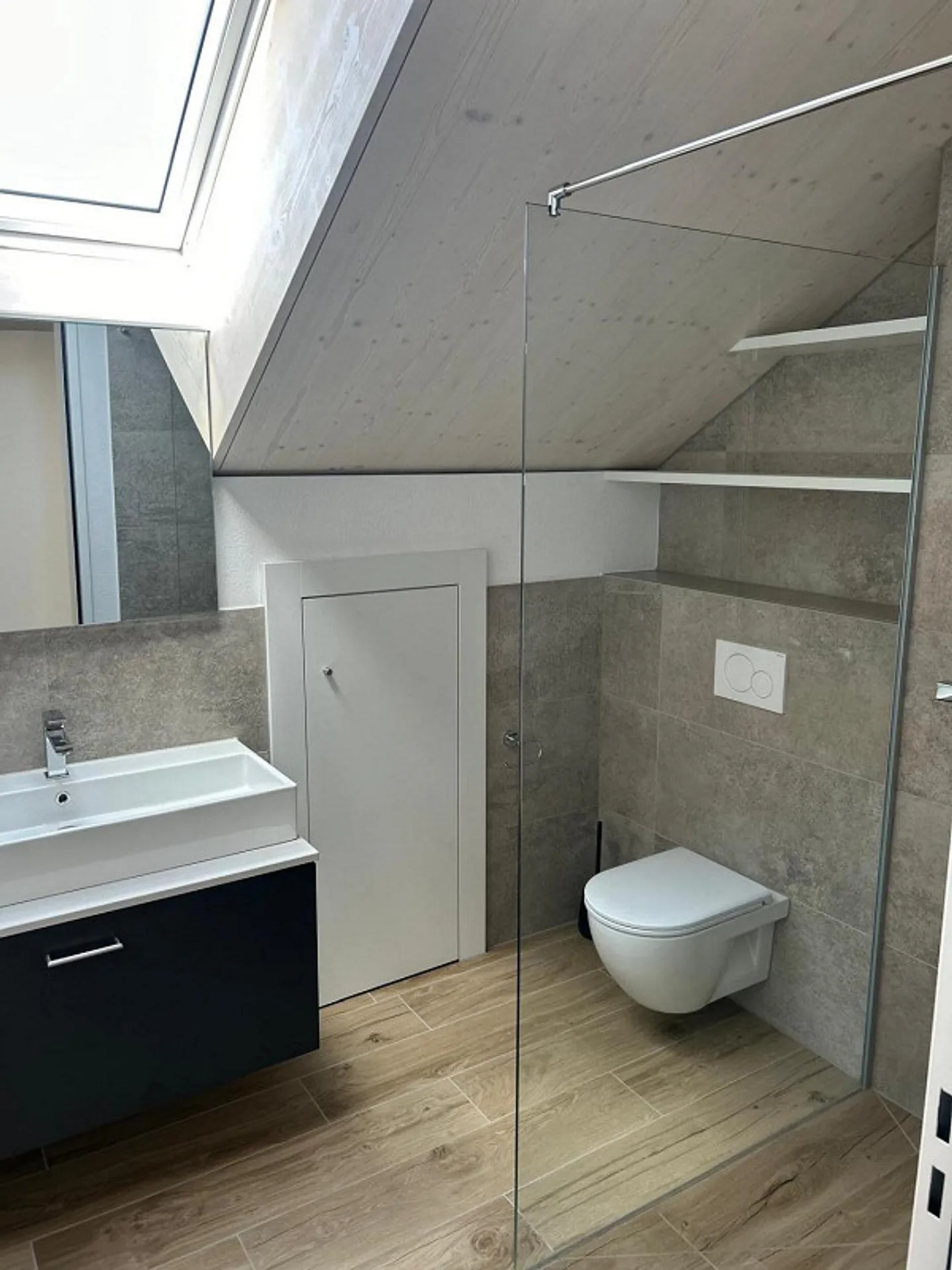 Appartement penthouse exclusif de 4 1/2 pièces - Photo 3 sur 6