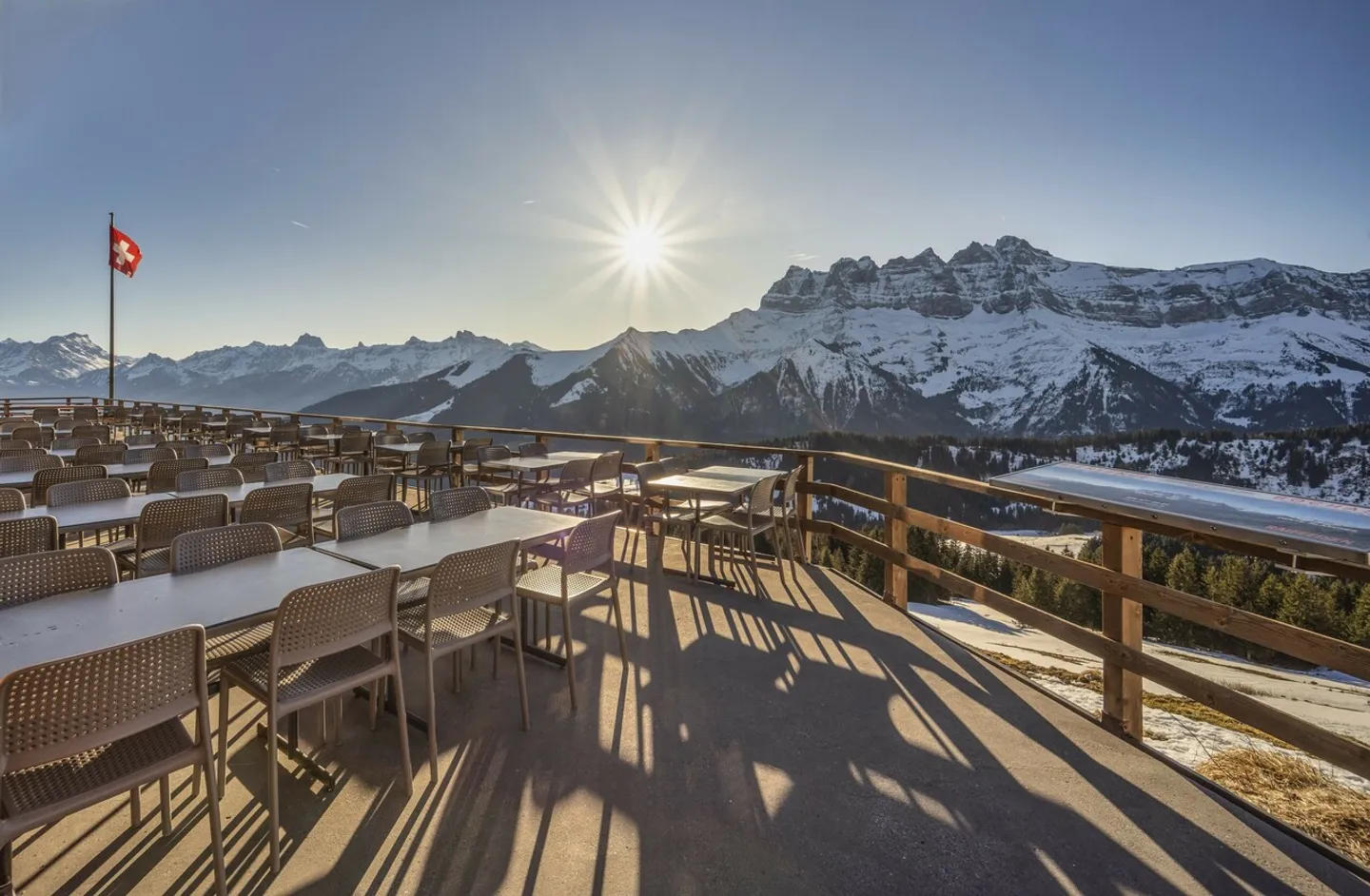 Hotel in vendita - Foto 1 di 8