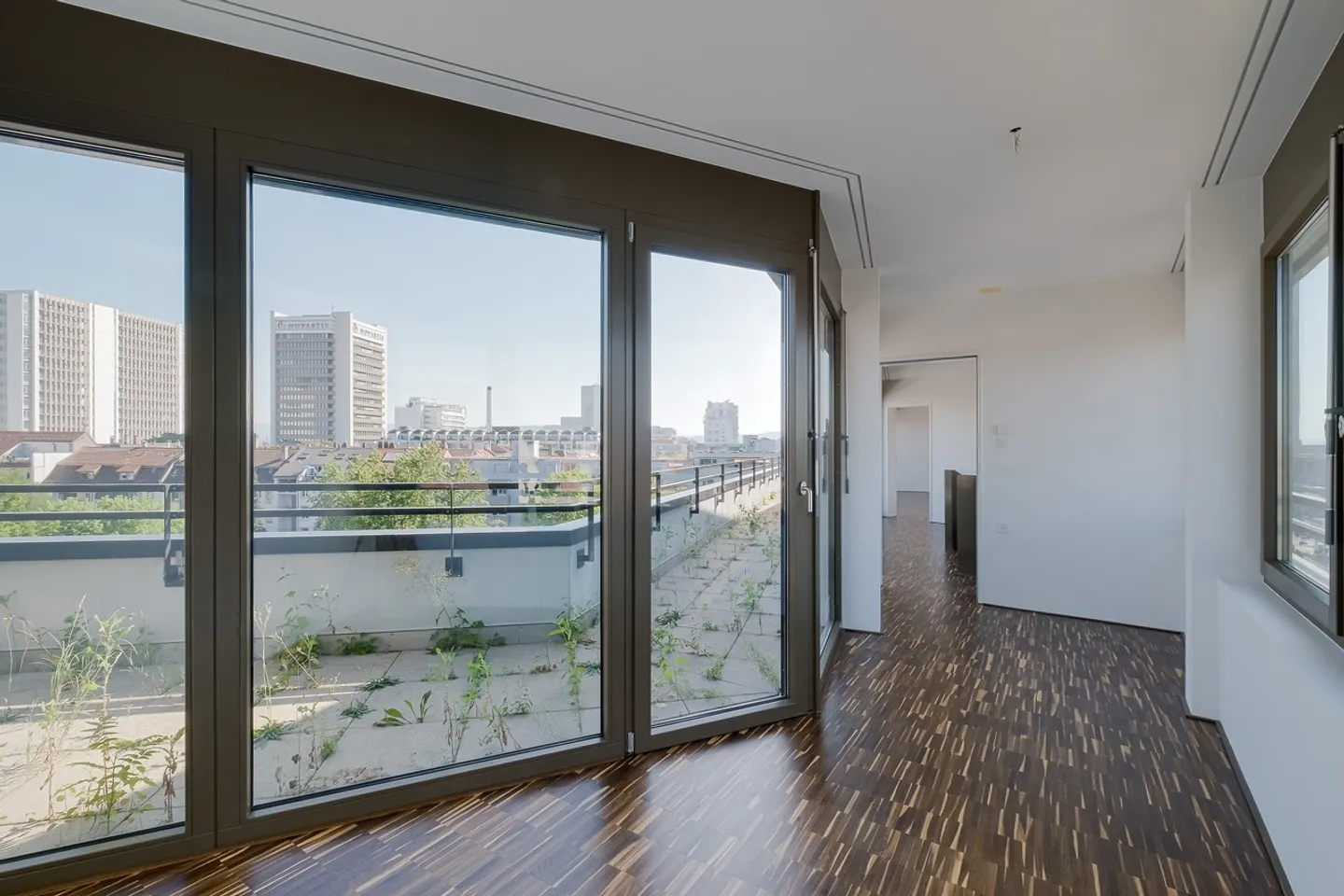 Appartement en attique sur 2 étages avec 3 terrasses ! - Photo 10 sur 11