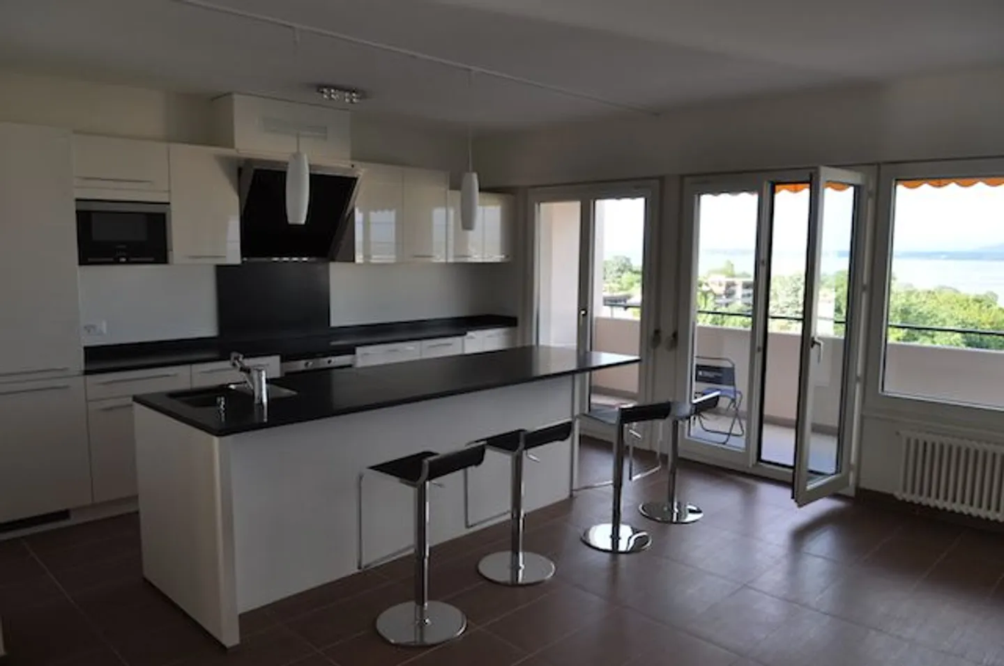 Appartamento 5 locali - Foto 1 di 6