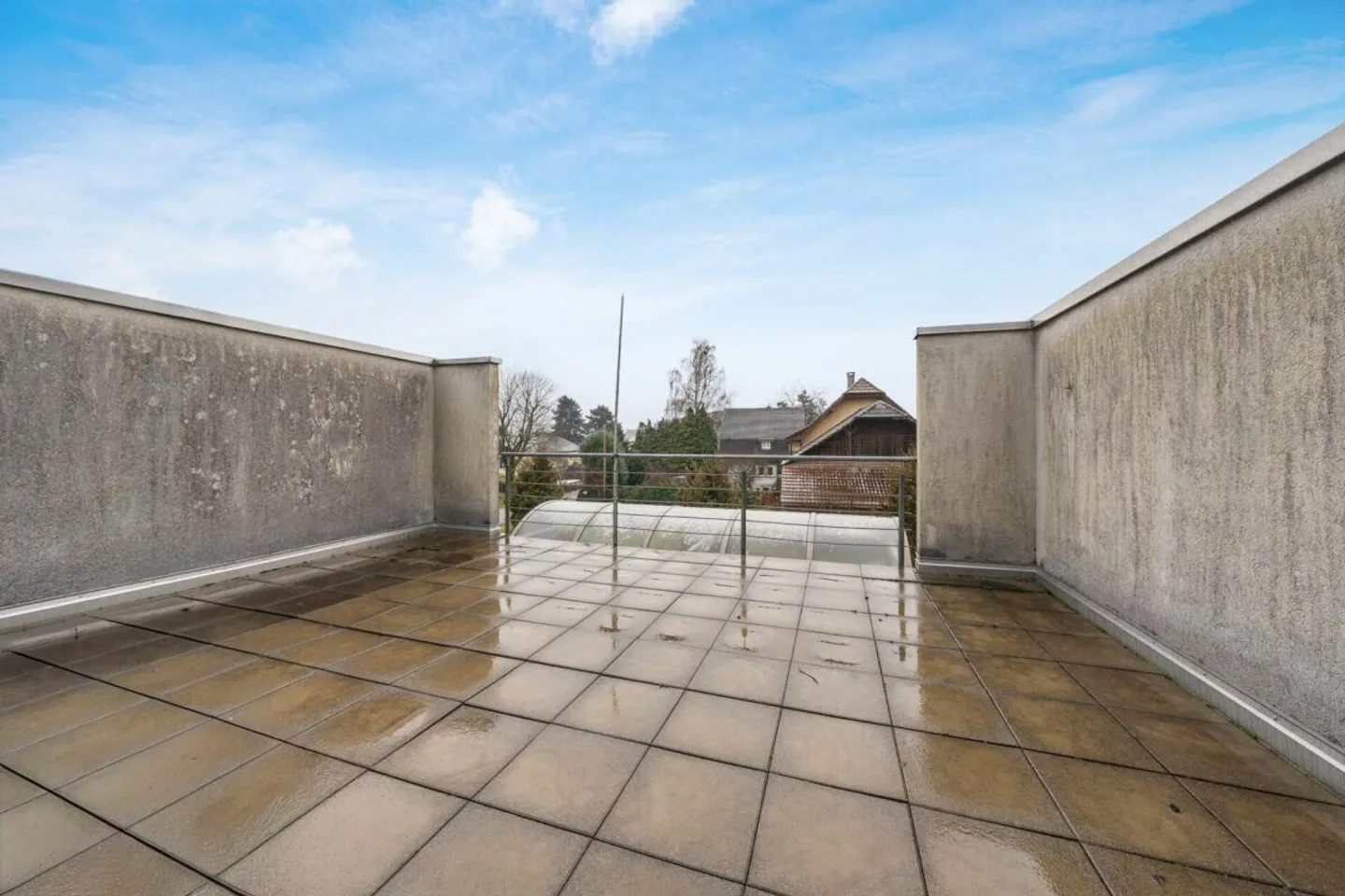 Terraced house with sunny outdoor areas! - Photo 13 of 15