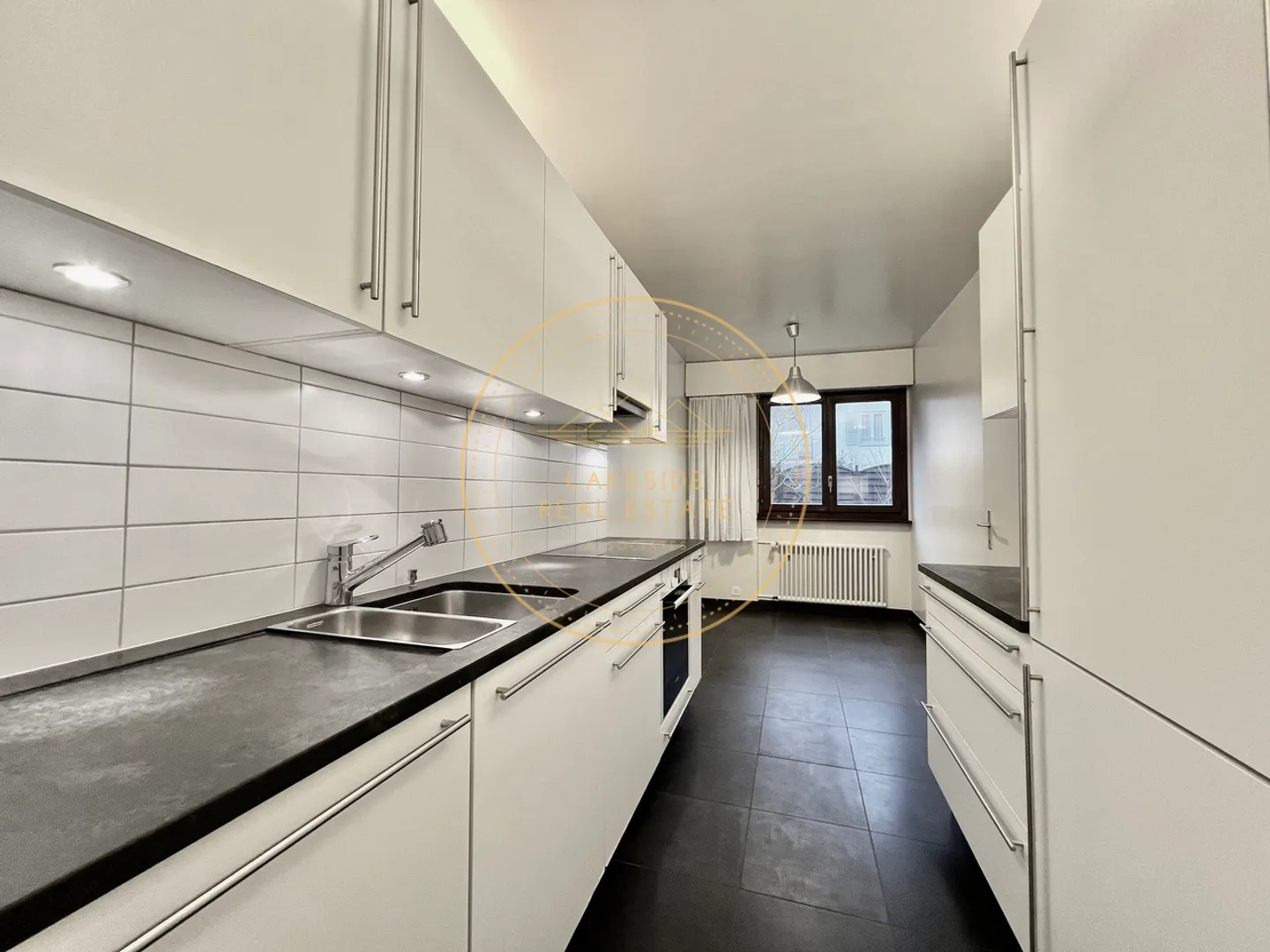 Appartement 5 pièces - Photo 3 sur 4