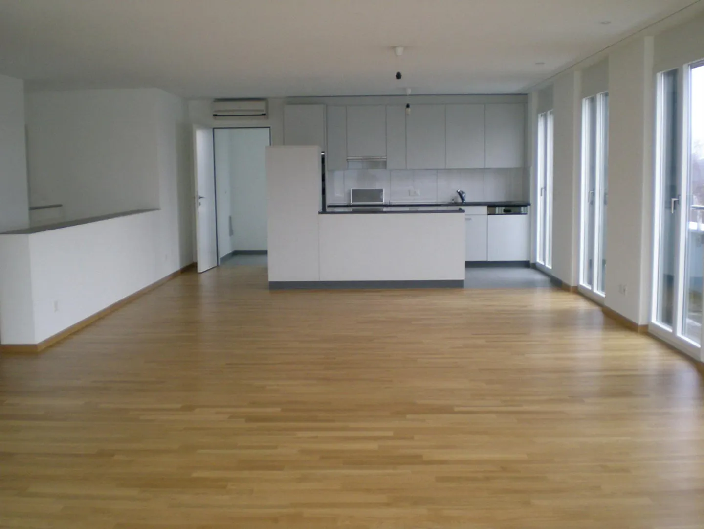 Moderne Attikawohnung in zentraler Lage - Foto 2 von 8