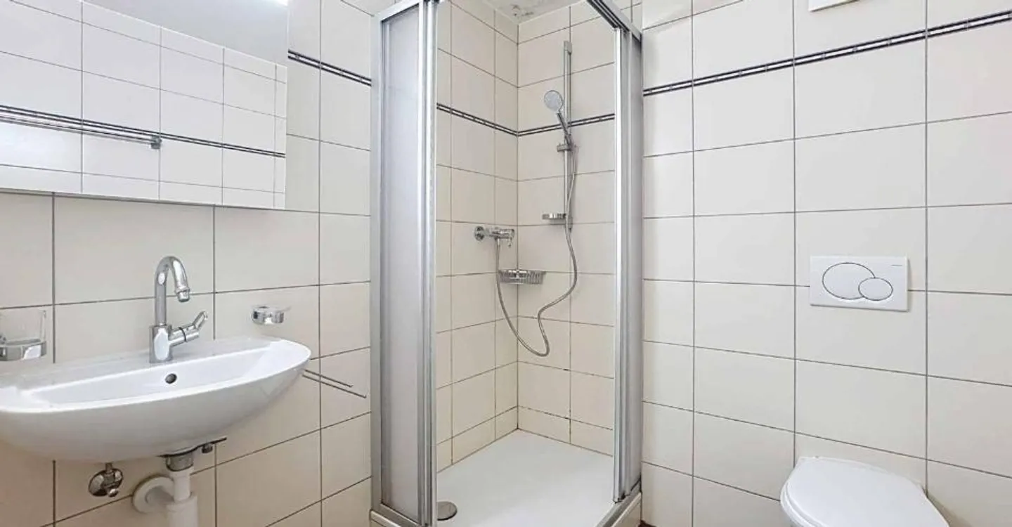 Appartement spacieux avec terrasse - Photo 11 sur 13