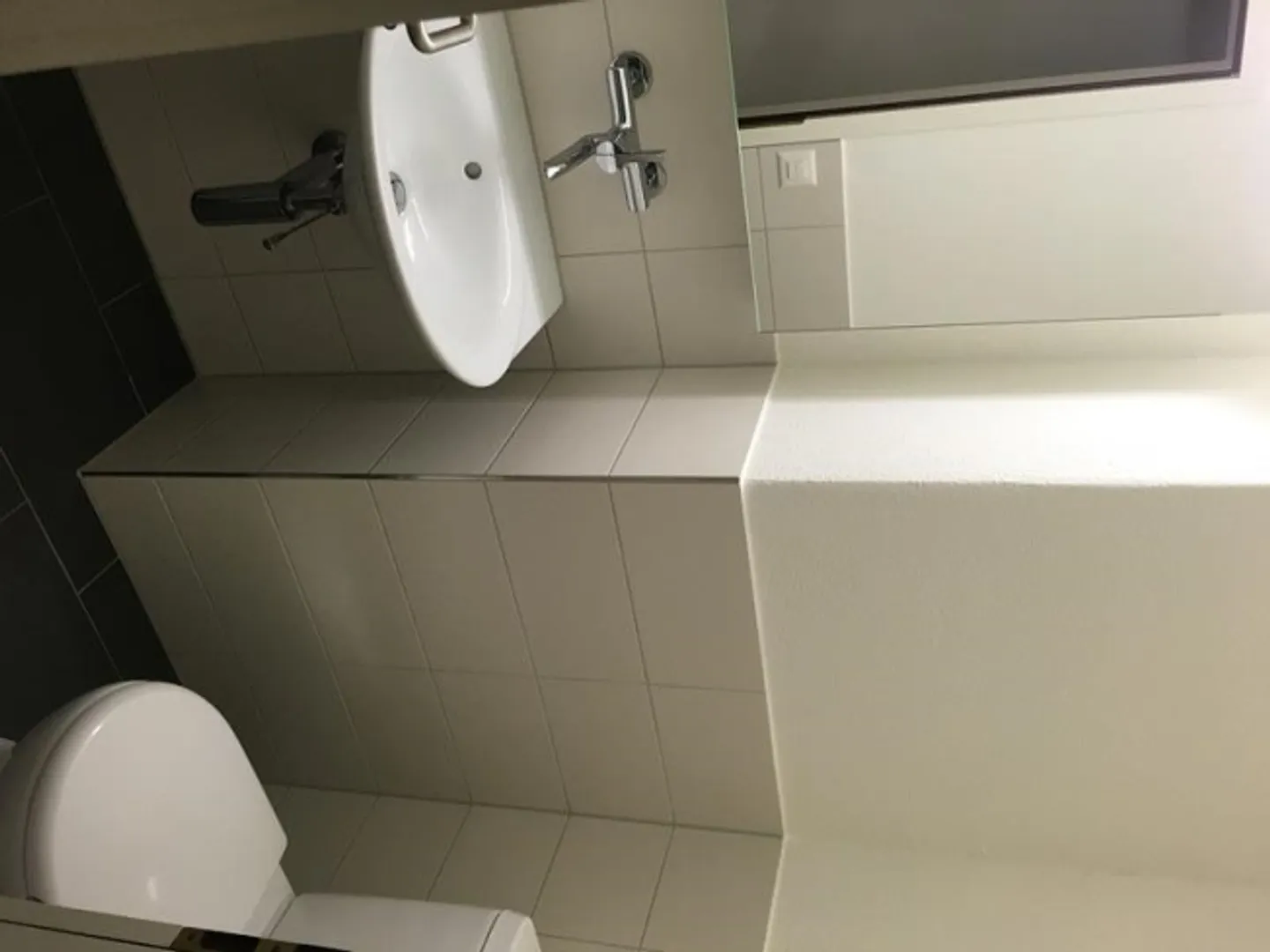 Appartement Charmant en Emplacement Central - Photo 5 sur 5