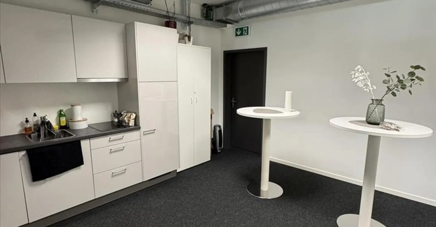 Bureau à louer - Photo 6 sur 7