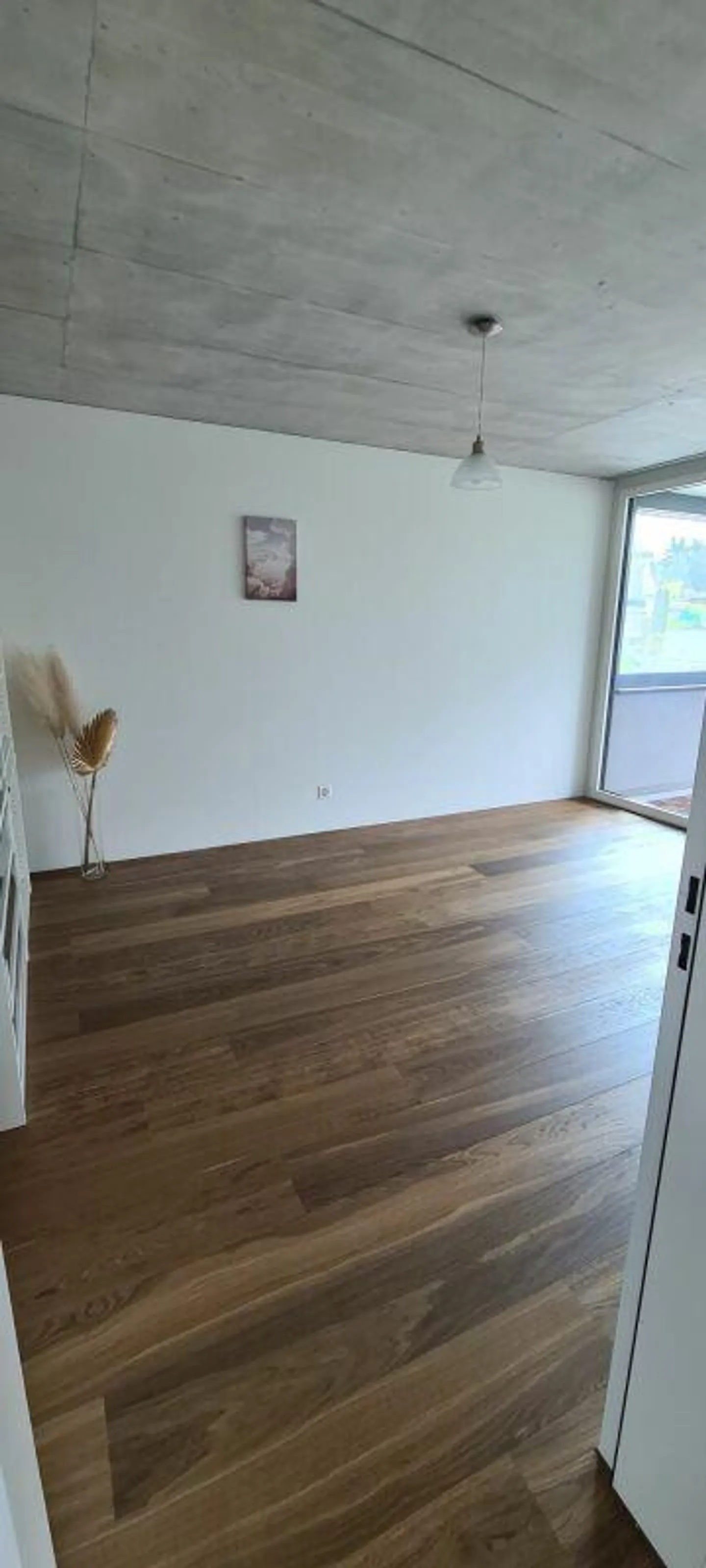 Appartement moderne de 2,5 pièces avec vue - Photo 4 sur 8