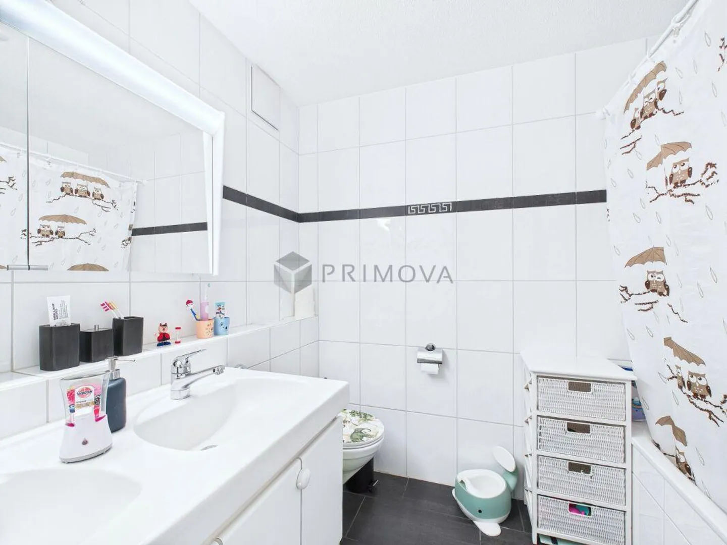 Central and yet quiet - charming 4.5-room apartment in Volketswil - Photo 8 of 9