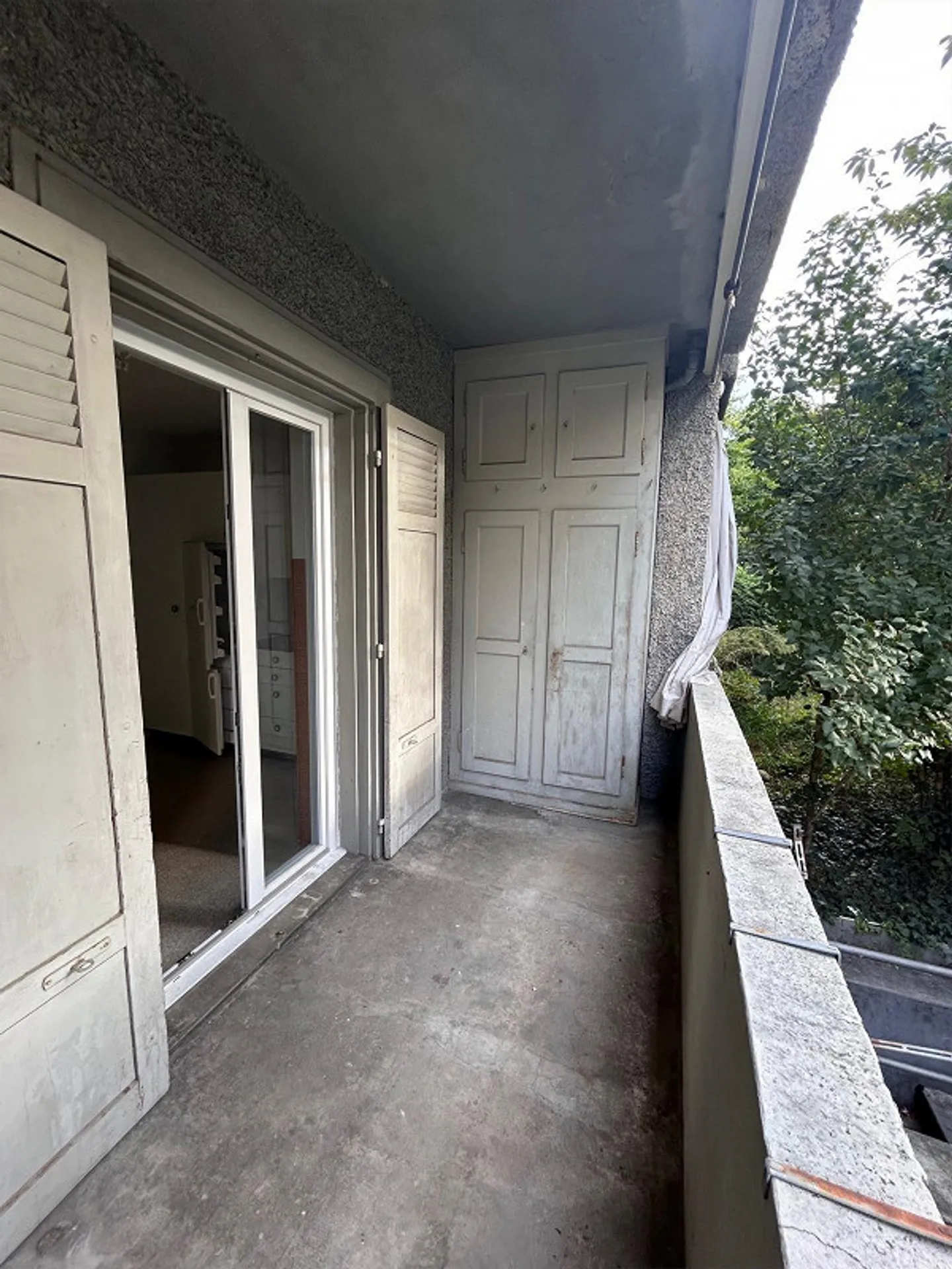 Ampio appartamento di 5 stanze con terrazza e giardino - Foto 3 di 15