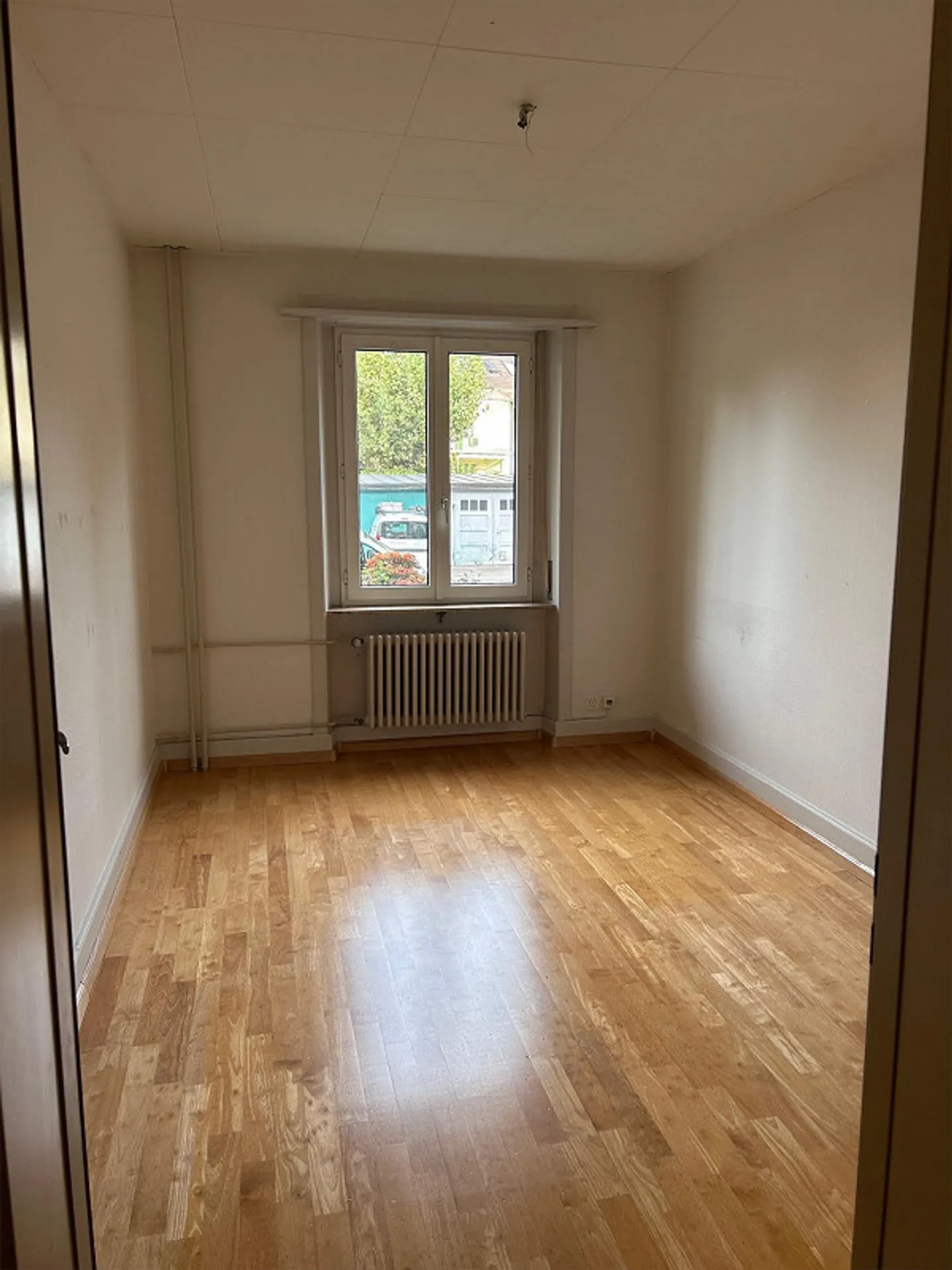 Ampio appartamento di 5 stanze con terrazza e giardino - Foto 4 di 15