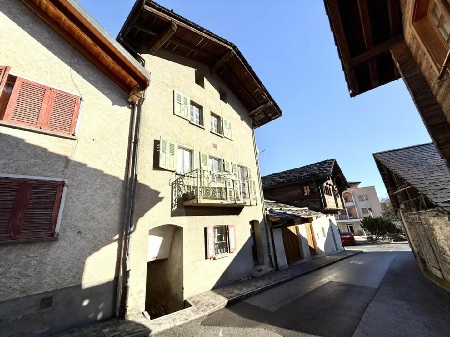 Casa nel villaggio con 9,5 stanze a Salgesch - Foto 1 di 21