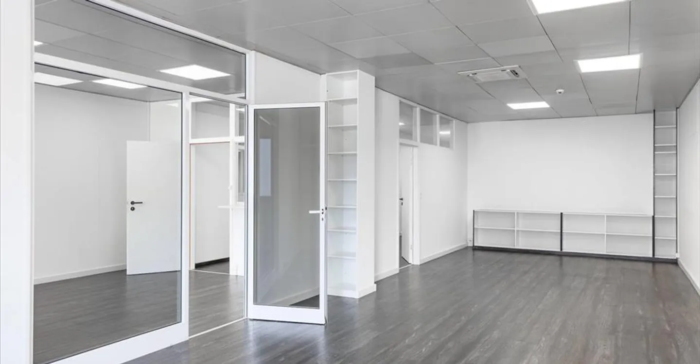 Spazio ufficio in affitto - Foto 1 di 12