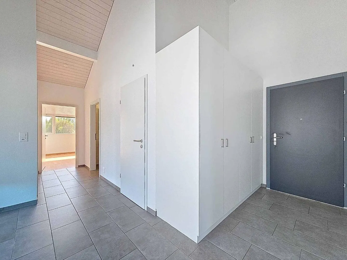 Appartamento moderno 3.5 locali con balcone-loggia - Foto 6 di 13