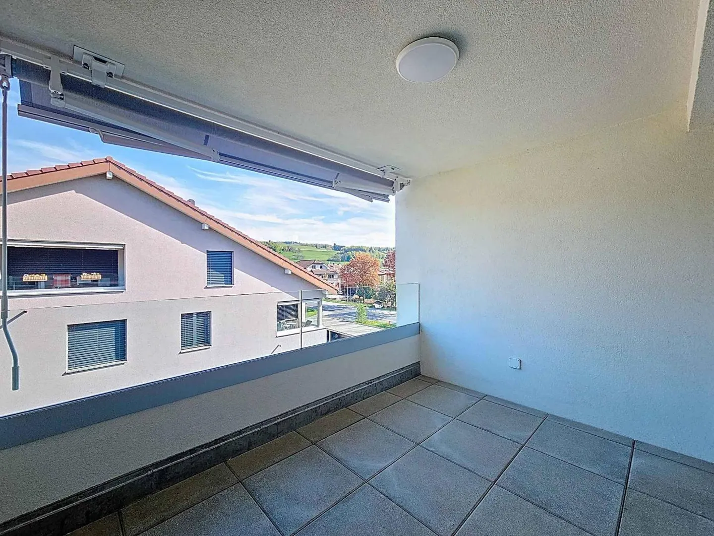 Appartamento moderno 3.5 locali con balcone-loggia - Foto 9 di 13