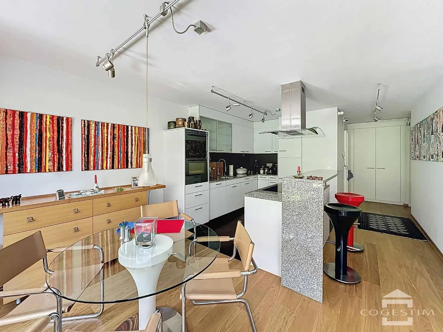 3.5 Room Apartment - Photo 4 of 13