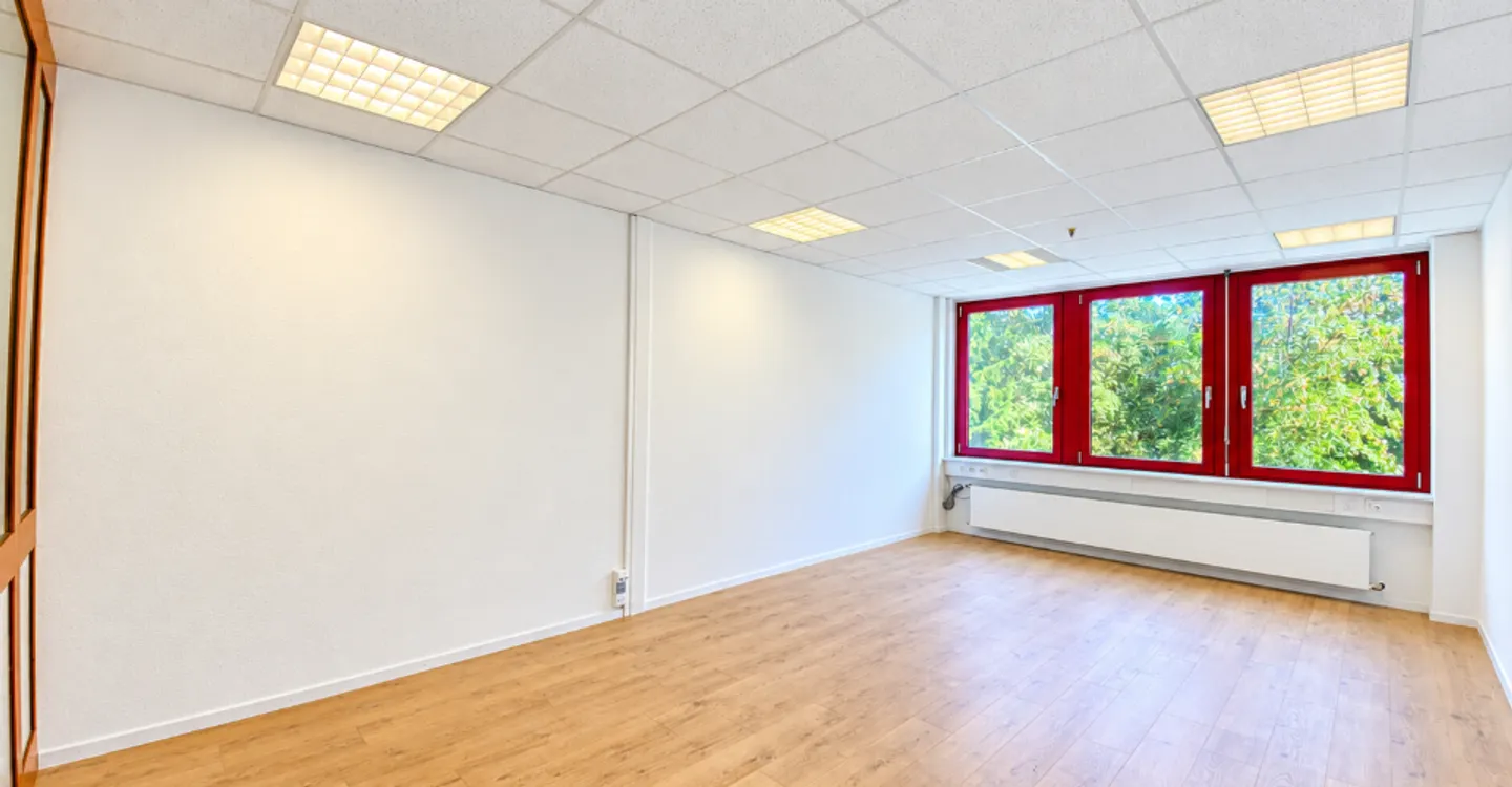 BÜROFLÄCHE, ATTRAKTIVE MIETE - Foto 1 von 3