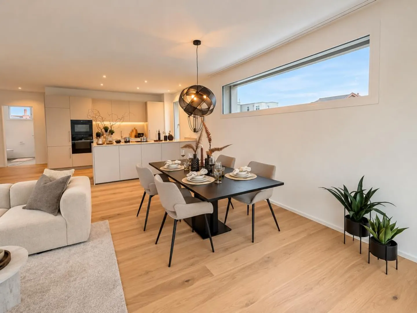 Luxuriöse Attikawohnung mit Terrasse - Foto 4 von 16