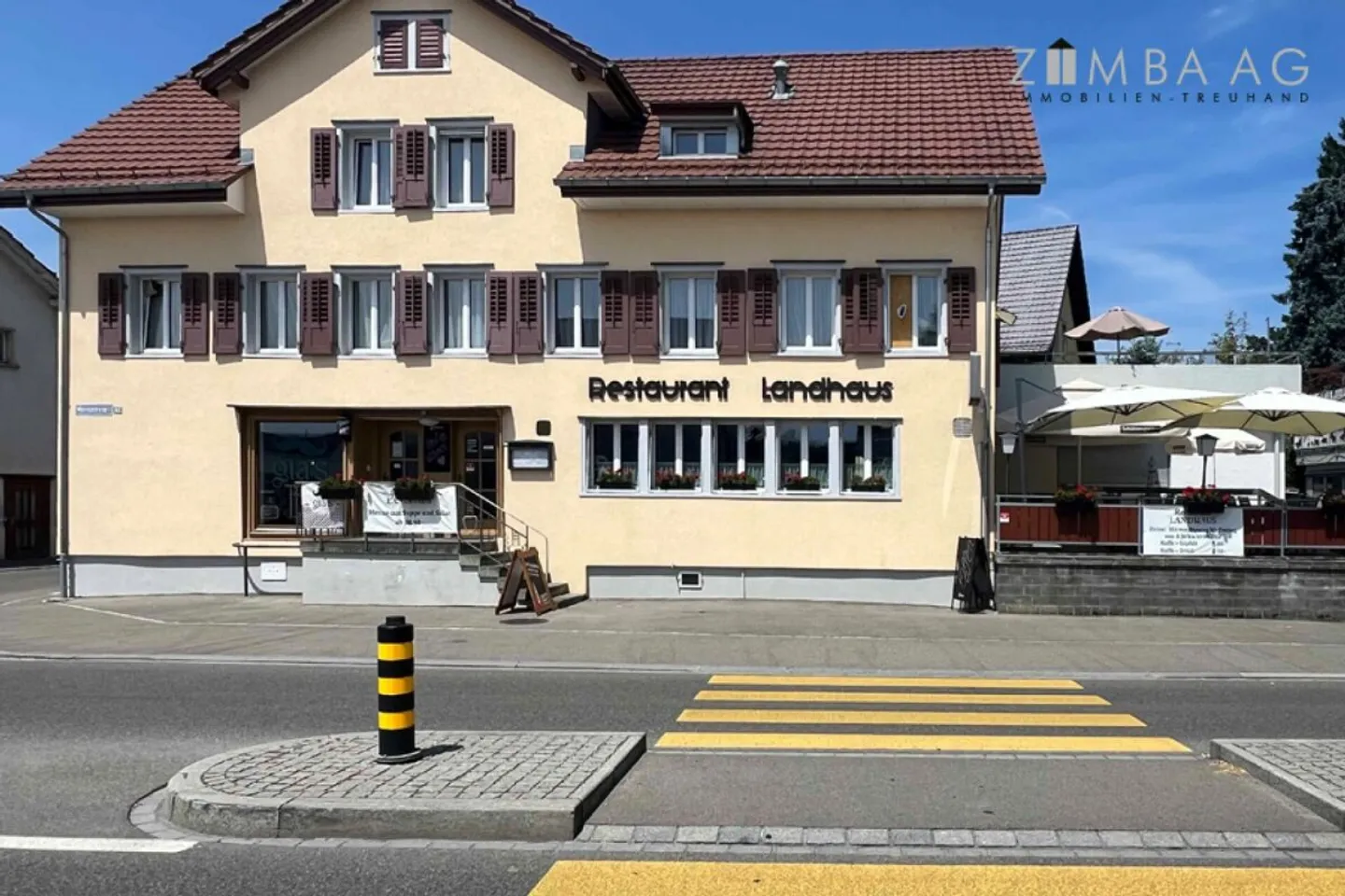 Restaurant mit Gartensitzplätzen - Foto 1 von 13