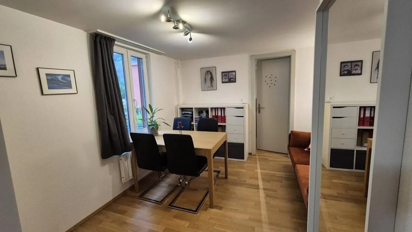 Renovated, bright apartment in a top location! - Photo 8 of 10