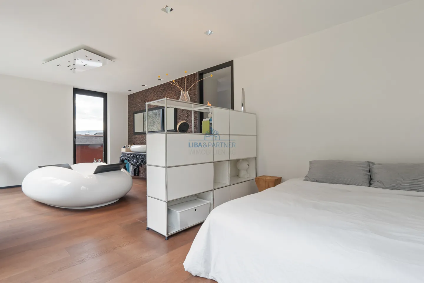 Appartement penthouse design exclusif sur Bruderholz avec vue panoramique - Photo 9 sur 13