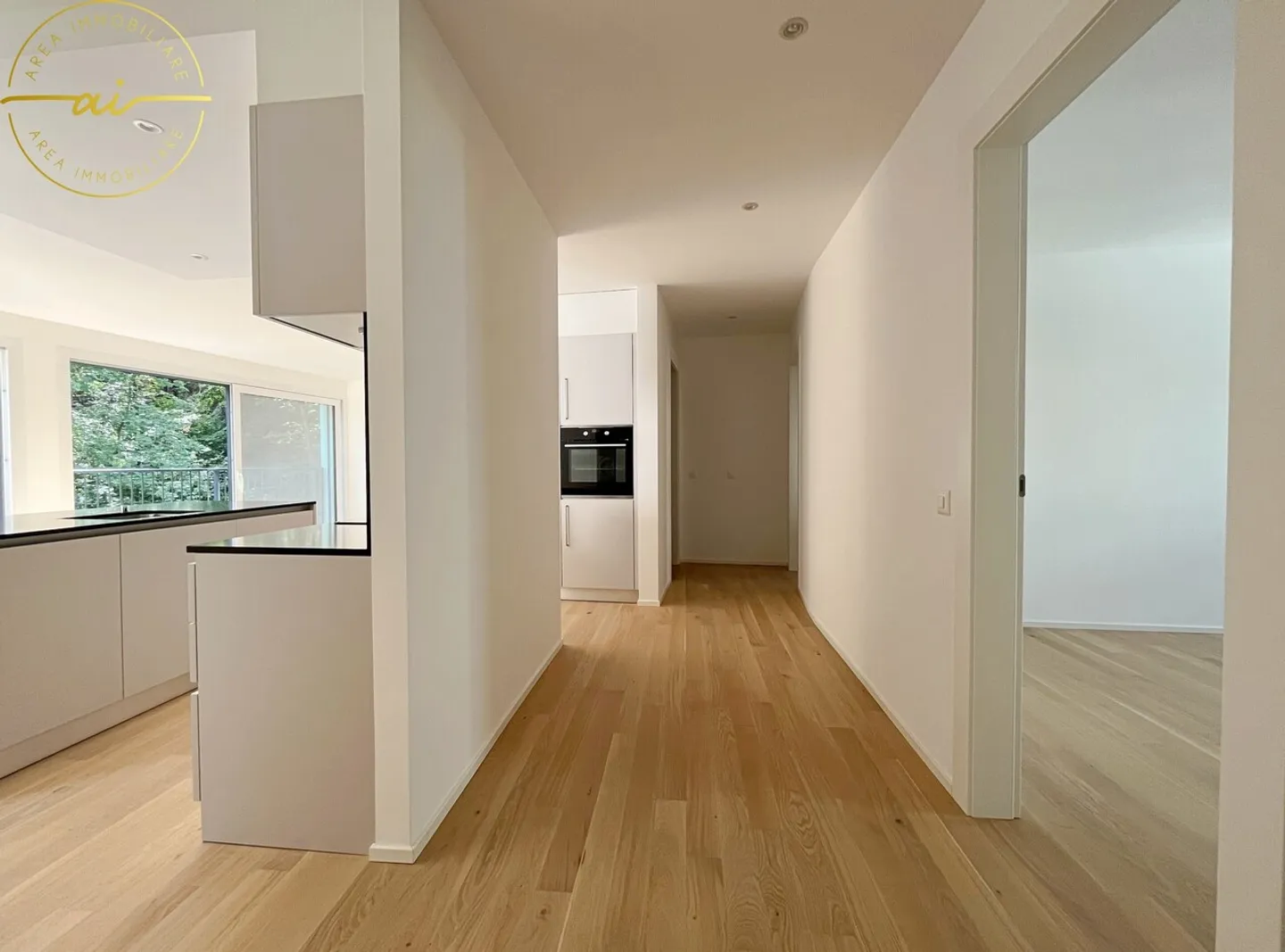 APPARTEMENT MODERNE 4.5 PIÈCES AVEC TERRASSE PANORAMIQUE - Photo 12 sur 13