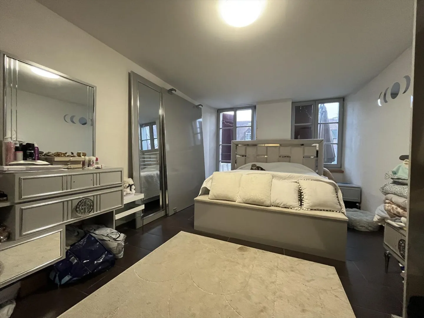 MIT EINER GROSSEN TERRASSE, SEHR GUT GELEGEN - Foto 7 von 11