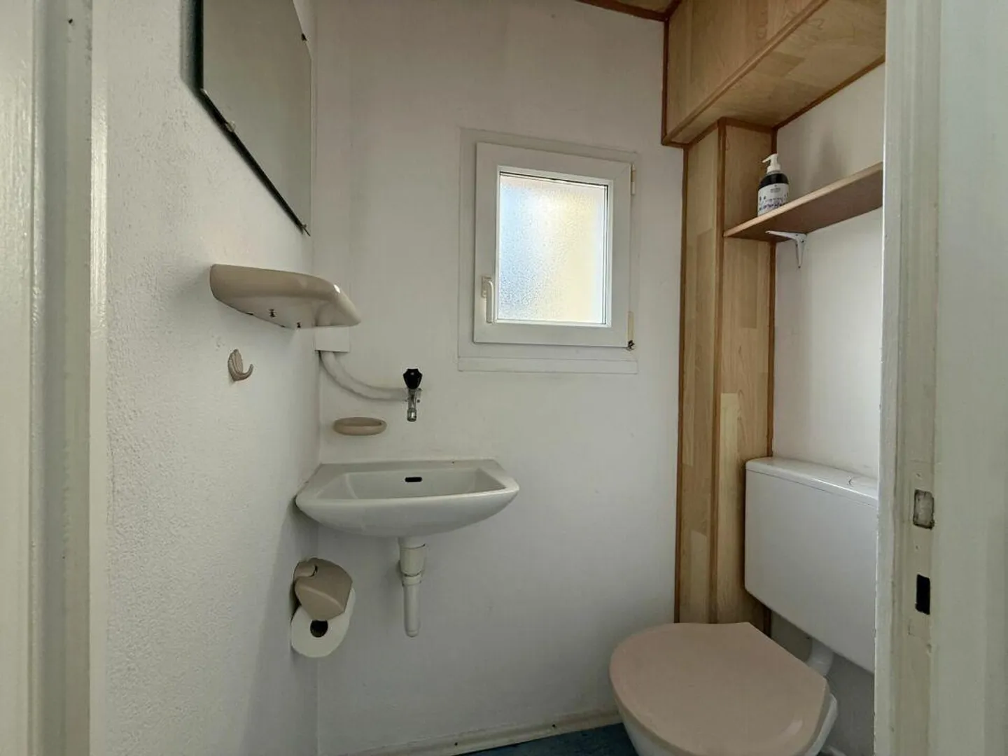 Casa unifamiliare con grande giardino - Foto 6 di 9